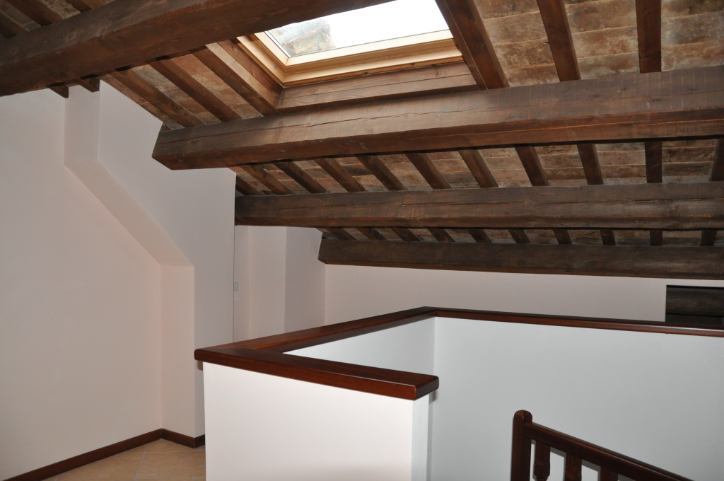 Appartamento in vendita a Comunanza, Centro