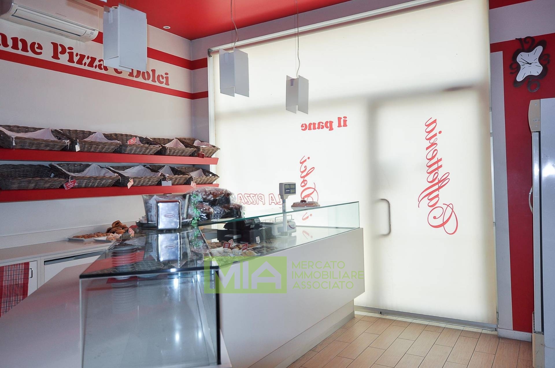 Attivit commerciale in vendita a Comunanza, Centro