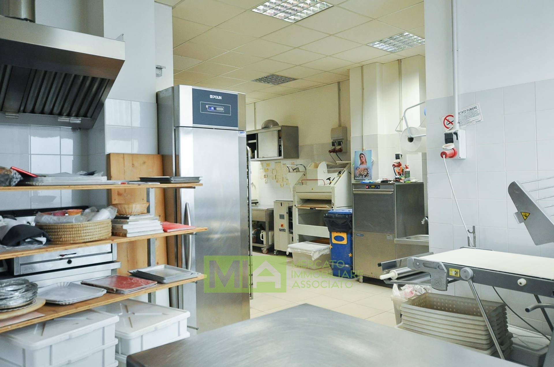 Attivit commerciale in vendita a Comunanza, Centro