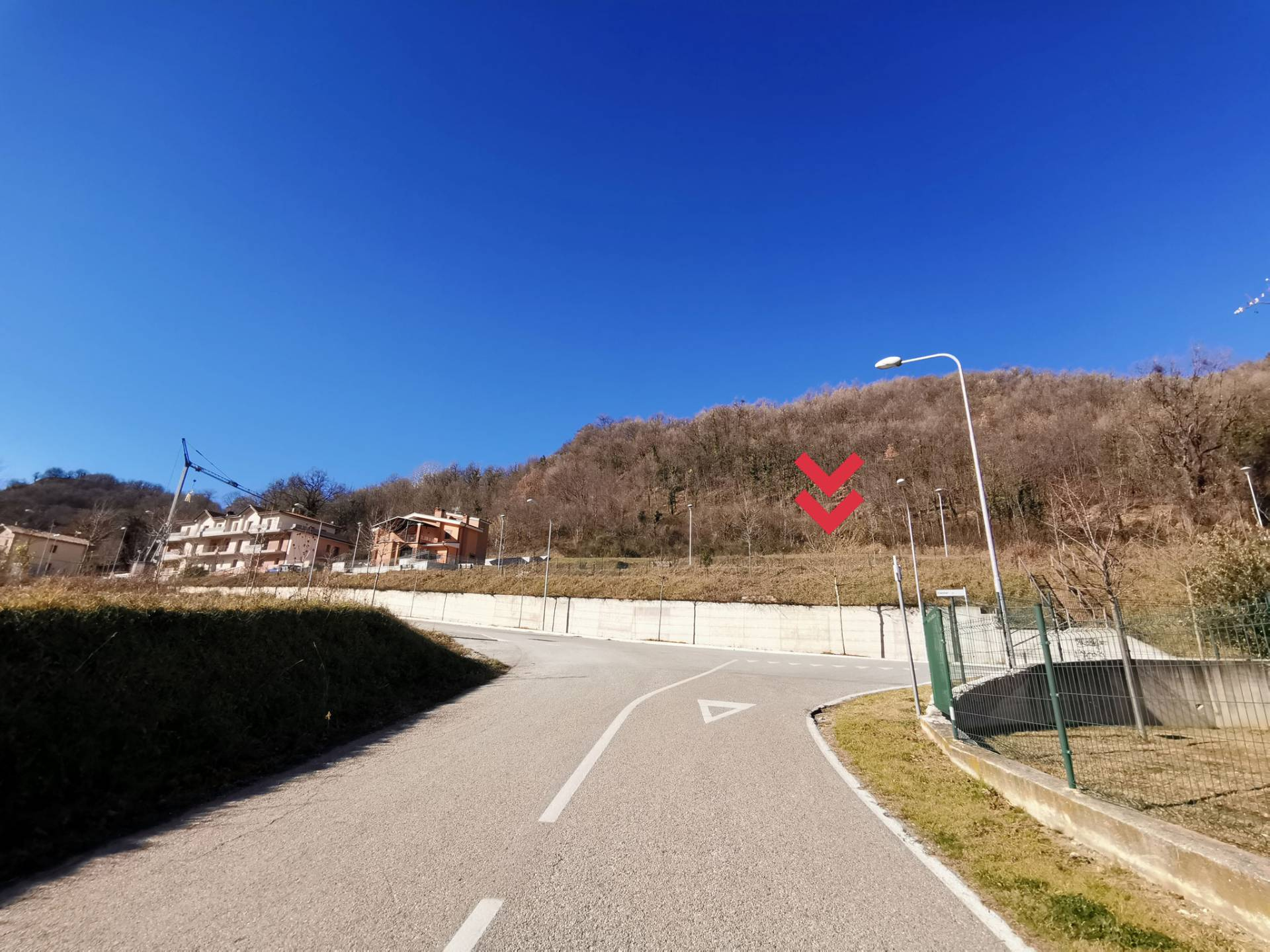 Terreno edificabile in vendita a Comunanza, Centro