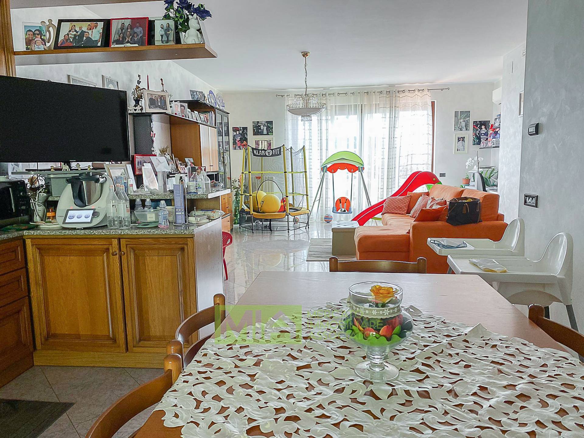 Villino a schiera in vendita a Santa Vittoria in Matenano, Campagna