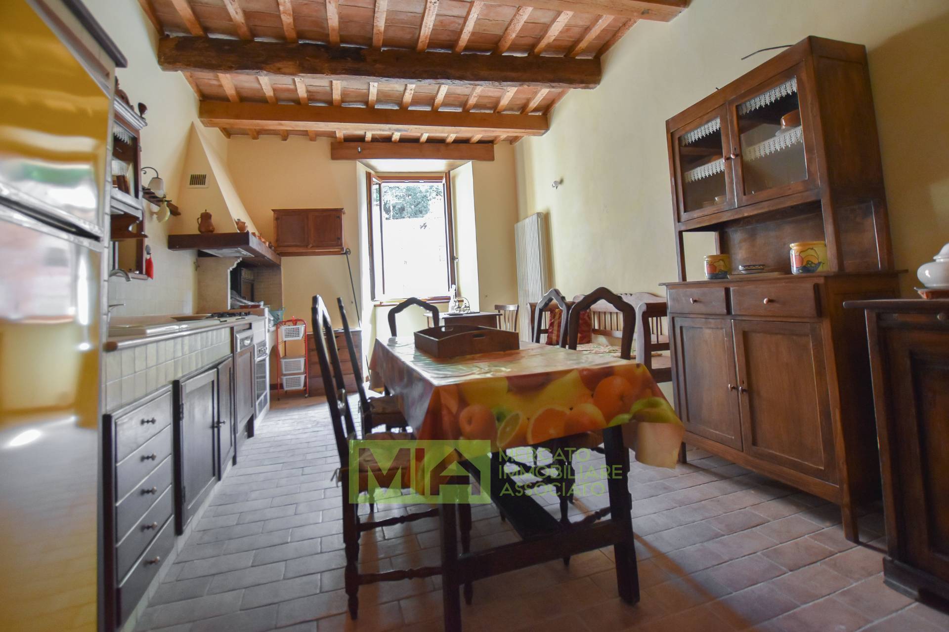 Appartamento in vendita a Comunanza, Centro Storico