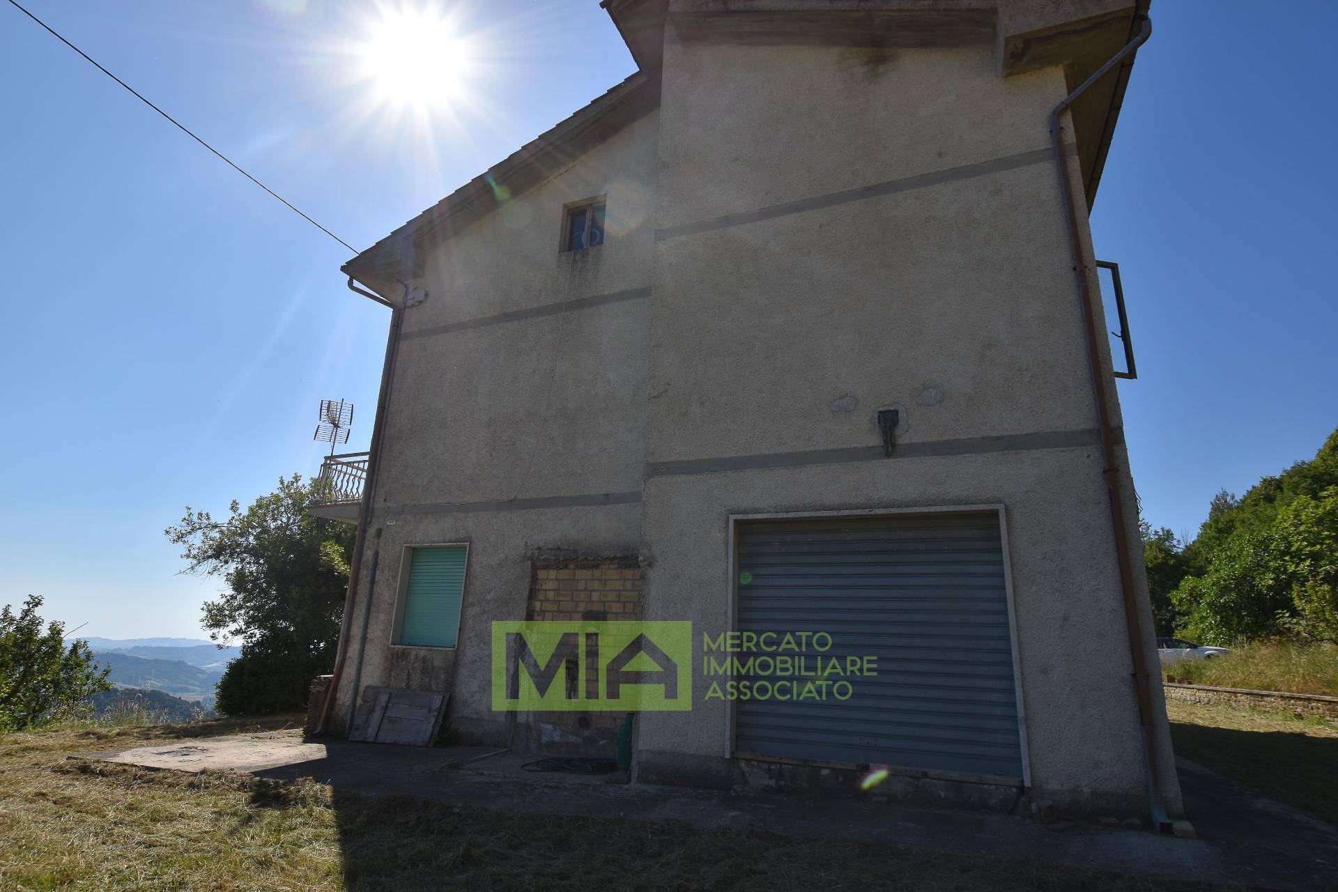 Casale in vendita a Montefalcone Appennino