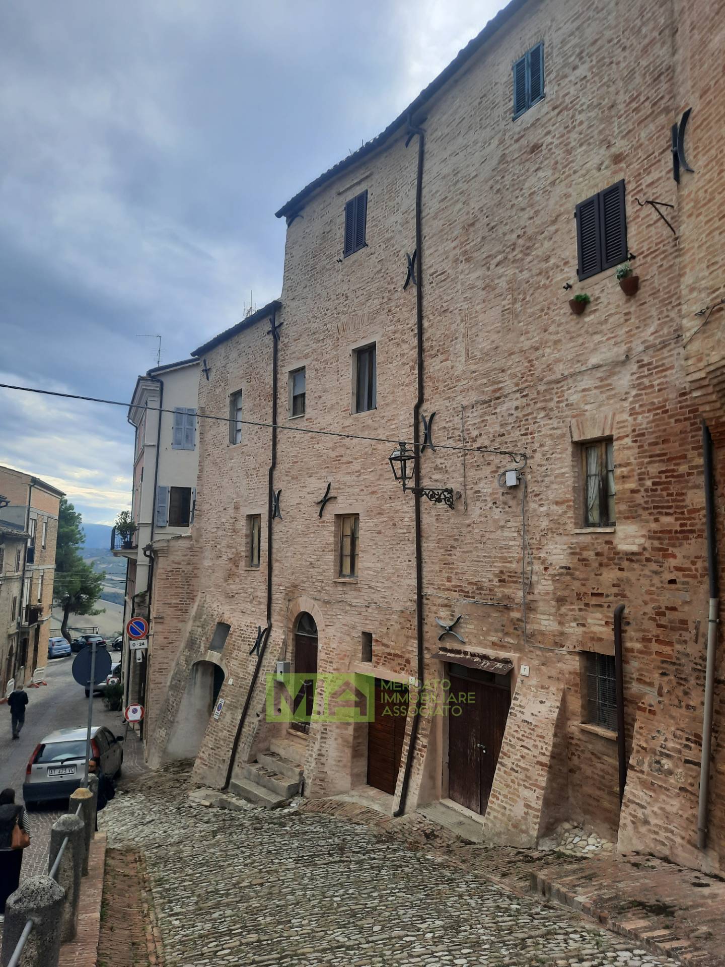 Casa singola in vendita a Carassai, Centro Storico