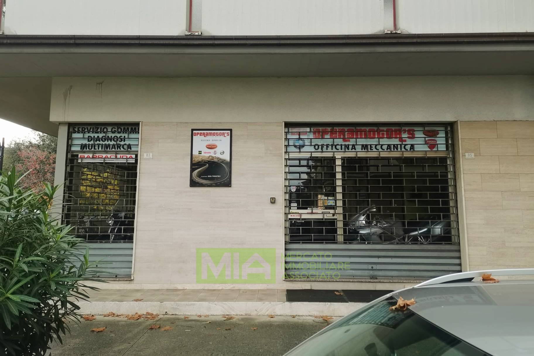 Locale commerciale in vendita a Pedaso, Centro