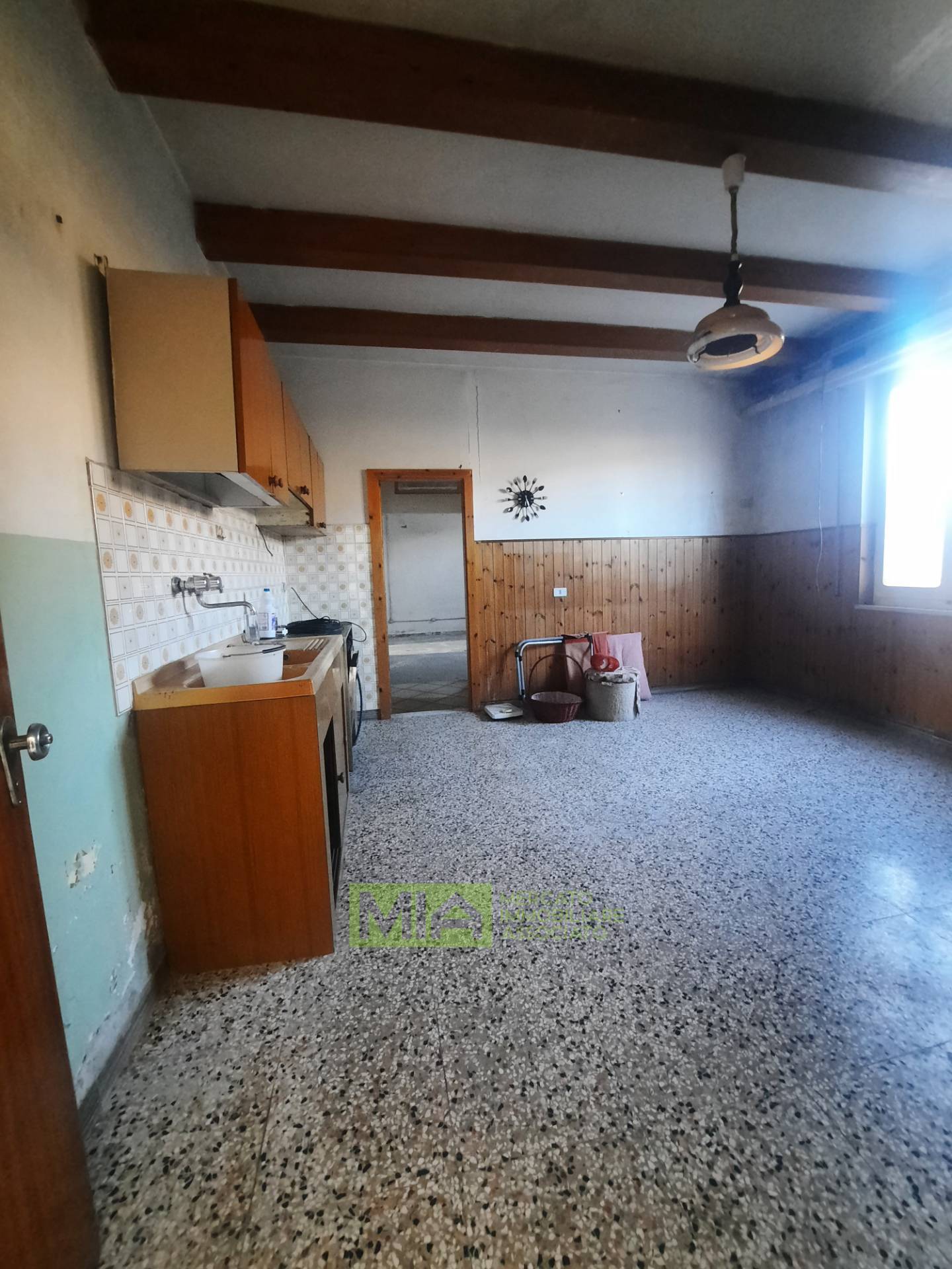 Casa singola in vendita a Carassai, Periferia