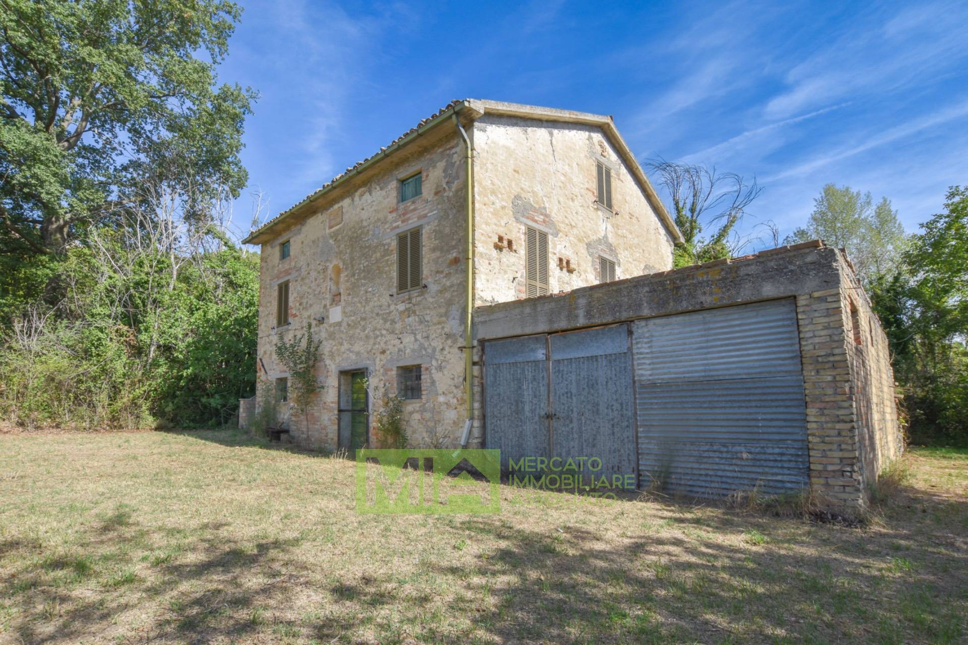 Casa colonica in vendita a Montedinove