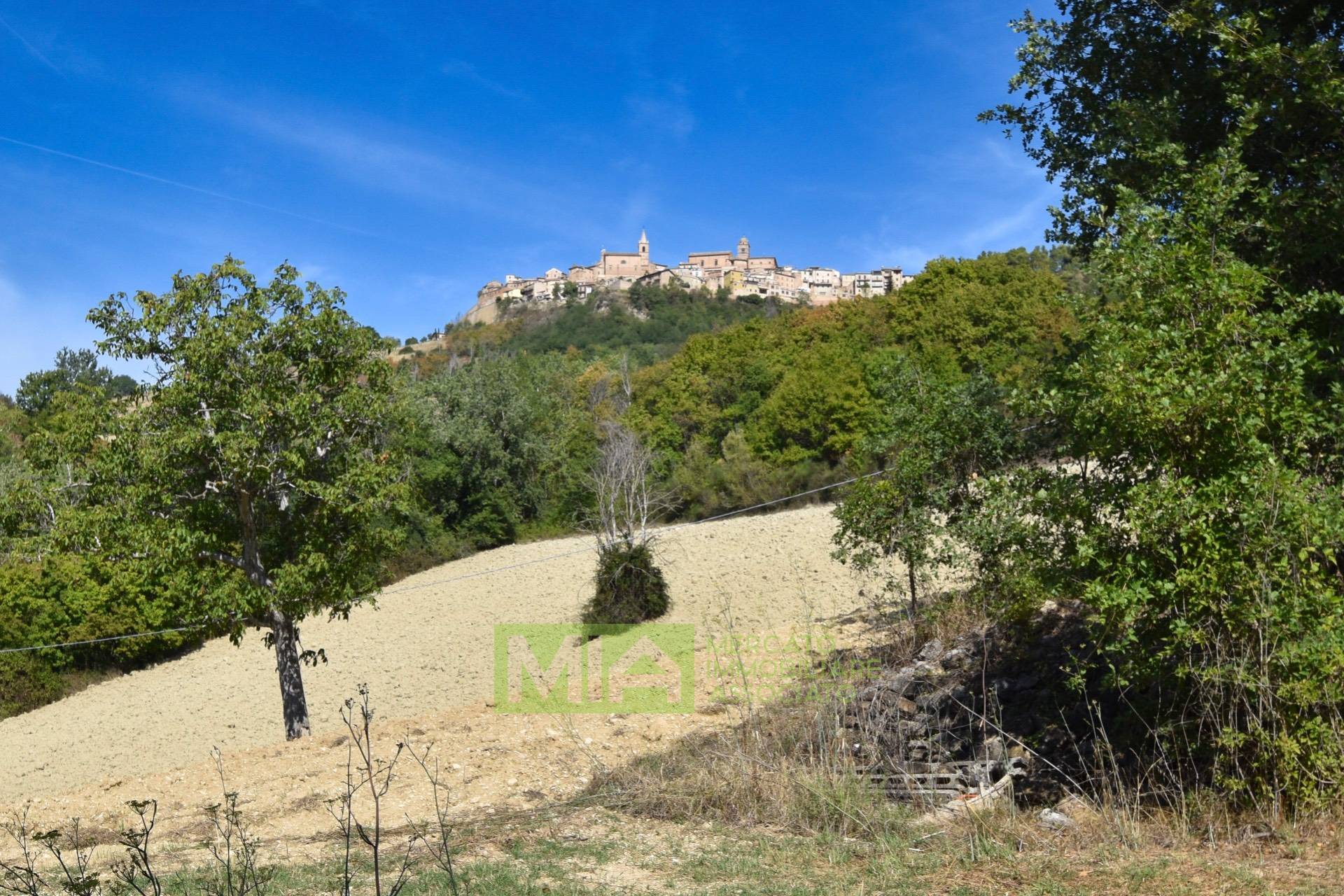 Casa colonica in vendita a Montedinove