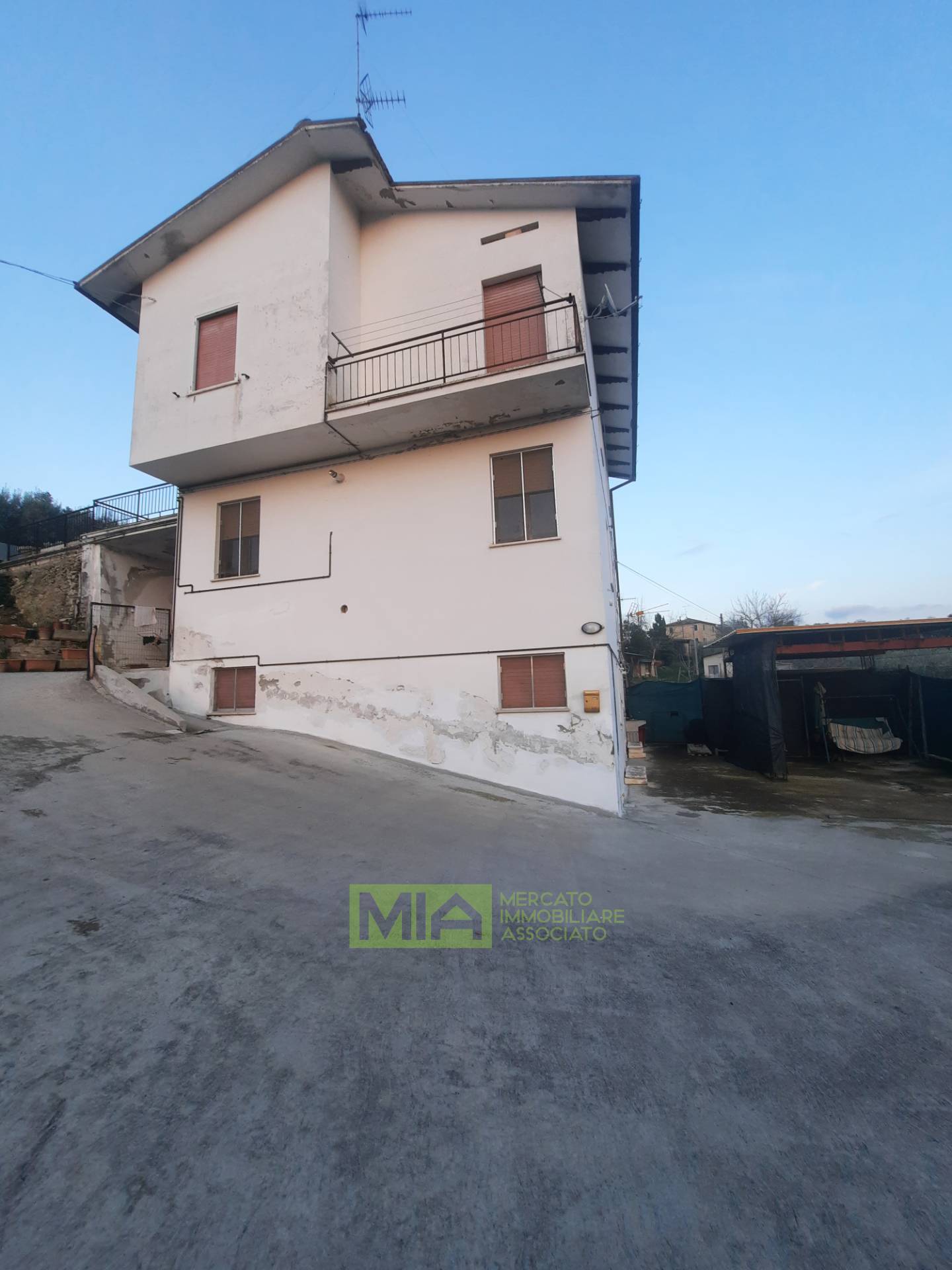 Appartamento in vendita a Monsampietro Morico, Campagna