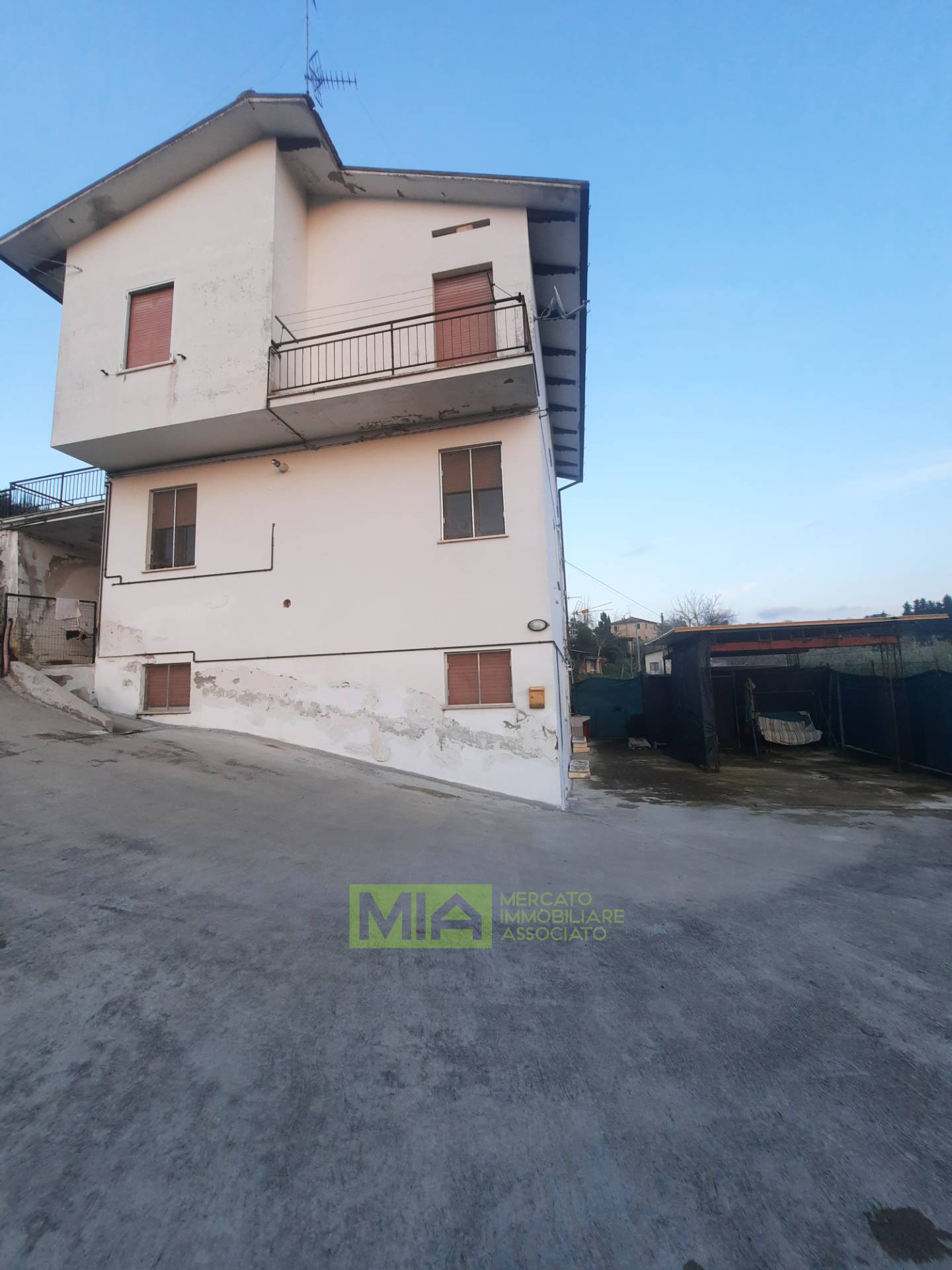 Appartamento in vendita a Monsampietro Morico, Campagna