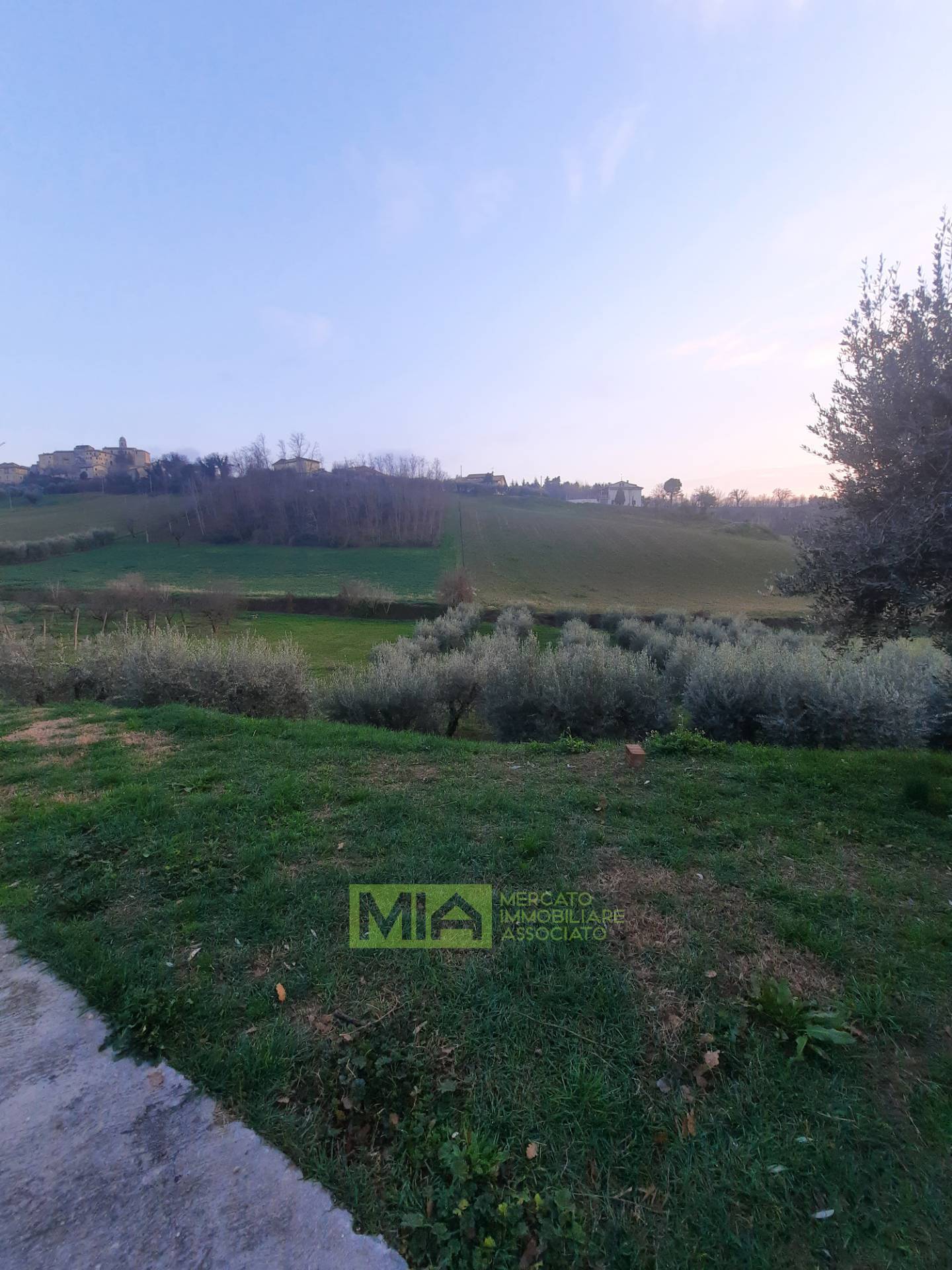 Appartamento in vendita a Monsampietro Morico, Campagna