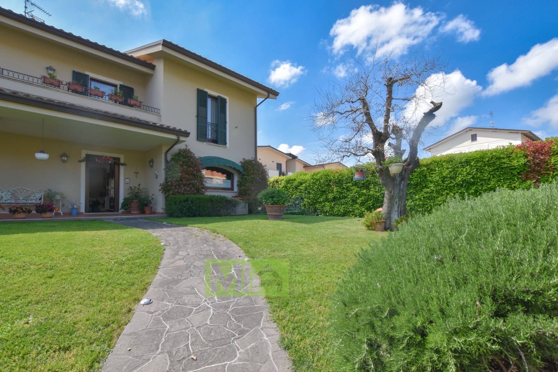 Villa in vendita a Monterubbiano