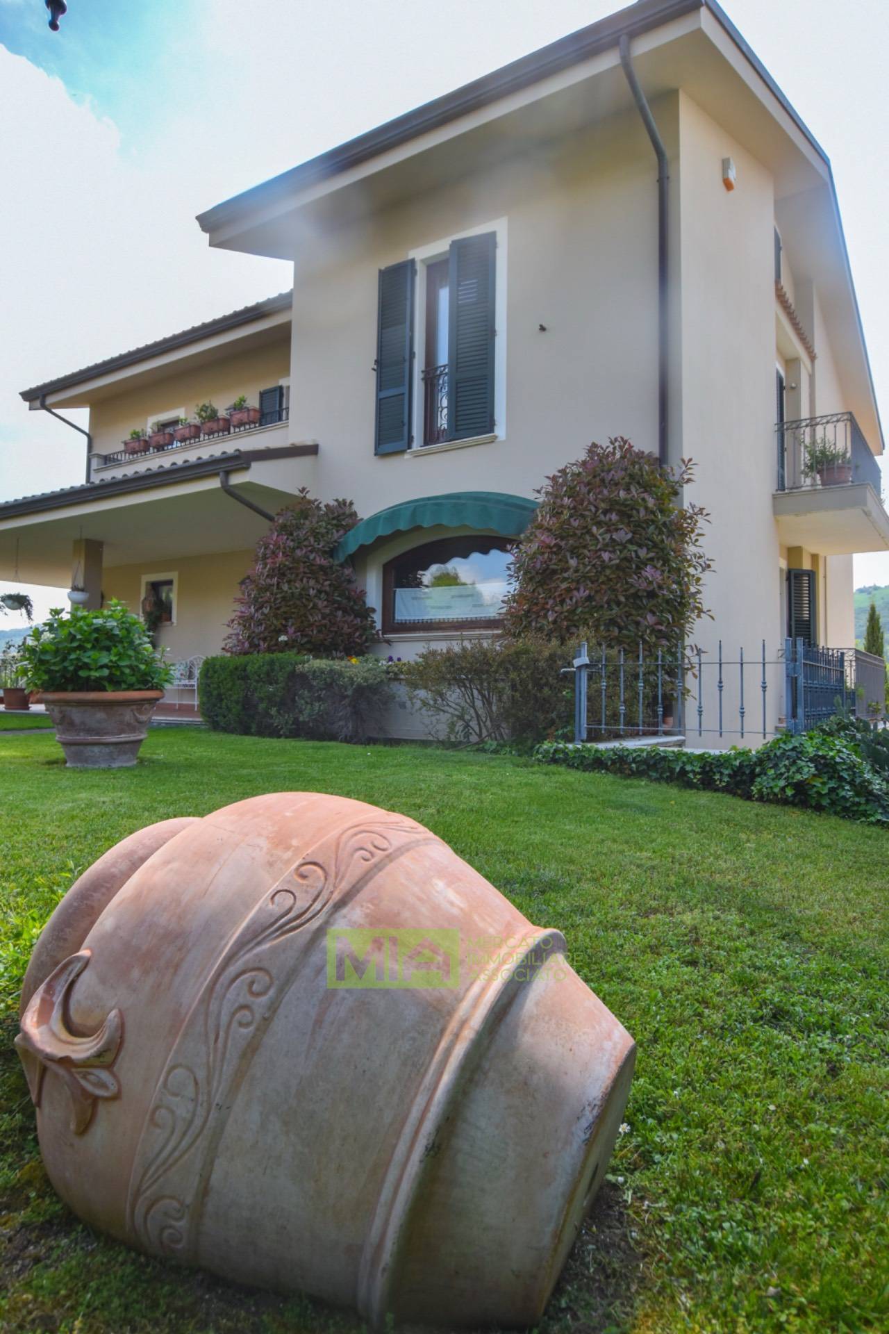 Villa in vendita a Monterubbiano