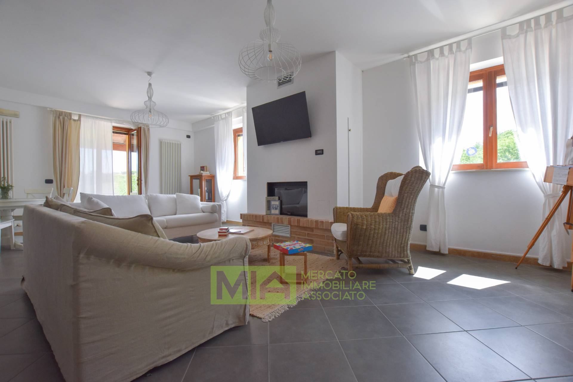 Casale in vendita a Ponzano di Fermo, Campagna