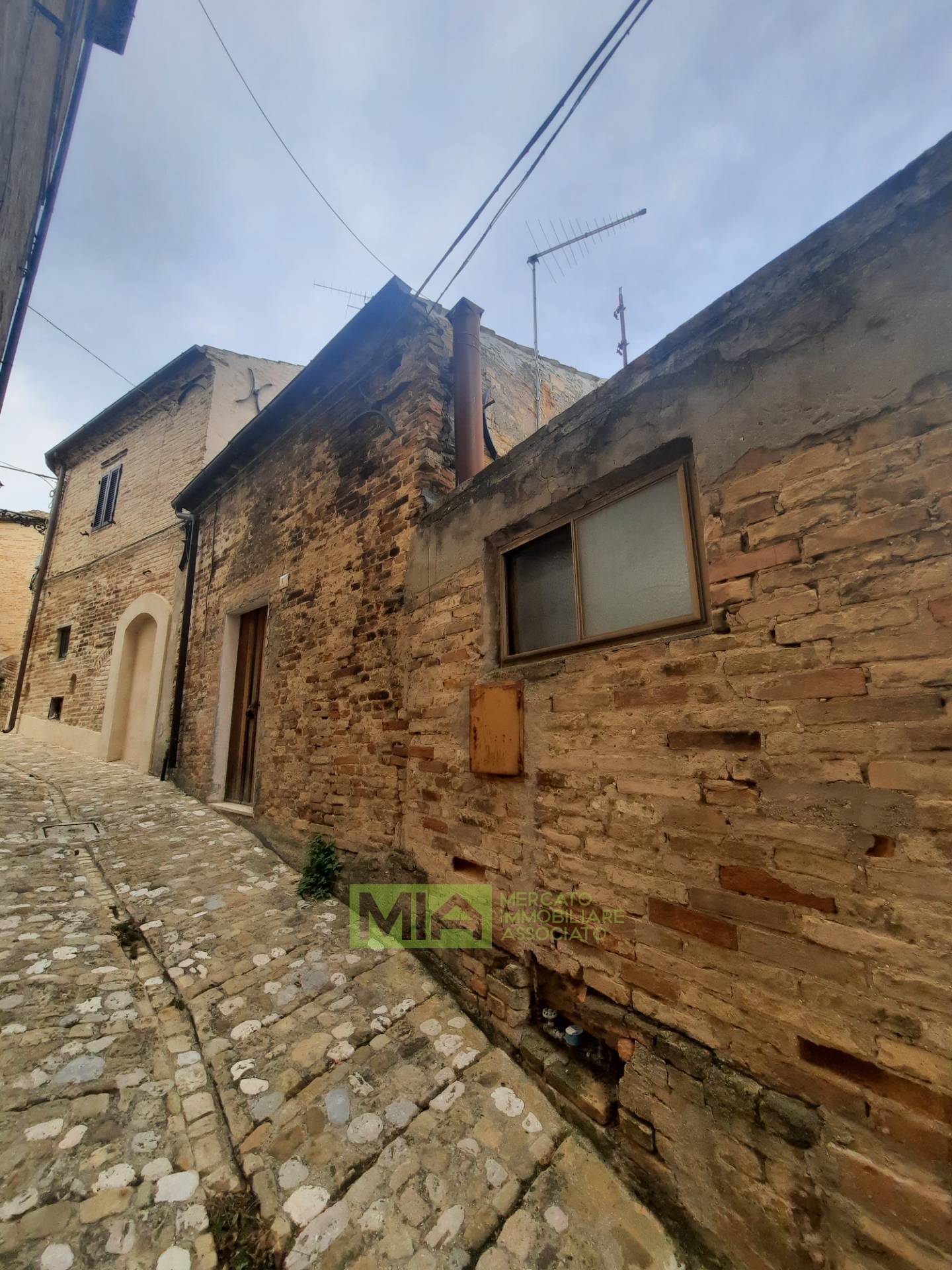 Casa singola in vendita a Carassai, Centro Storico