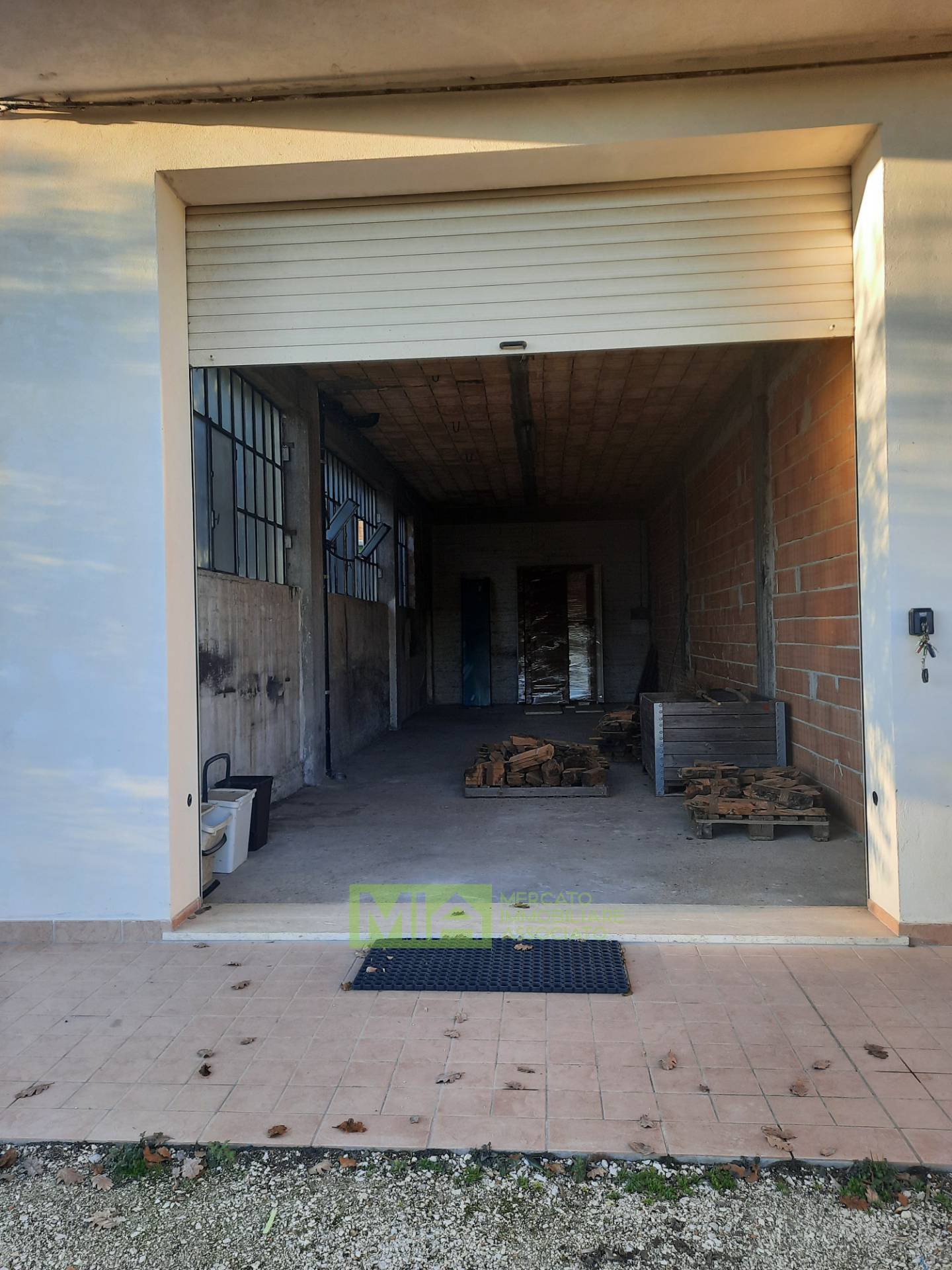 Garage in affitto a Altidona, Marina di Altidona