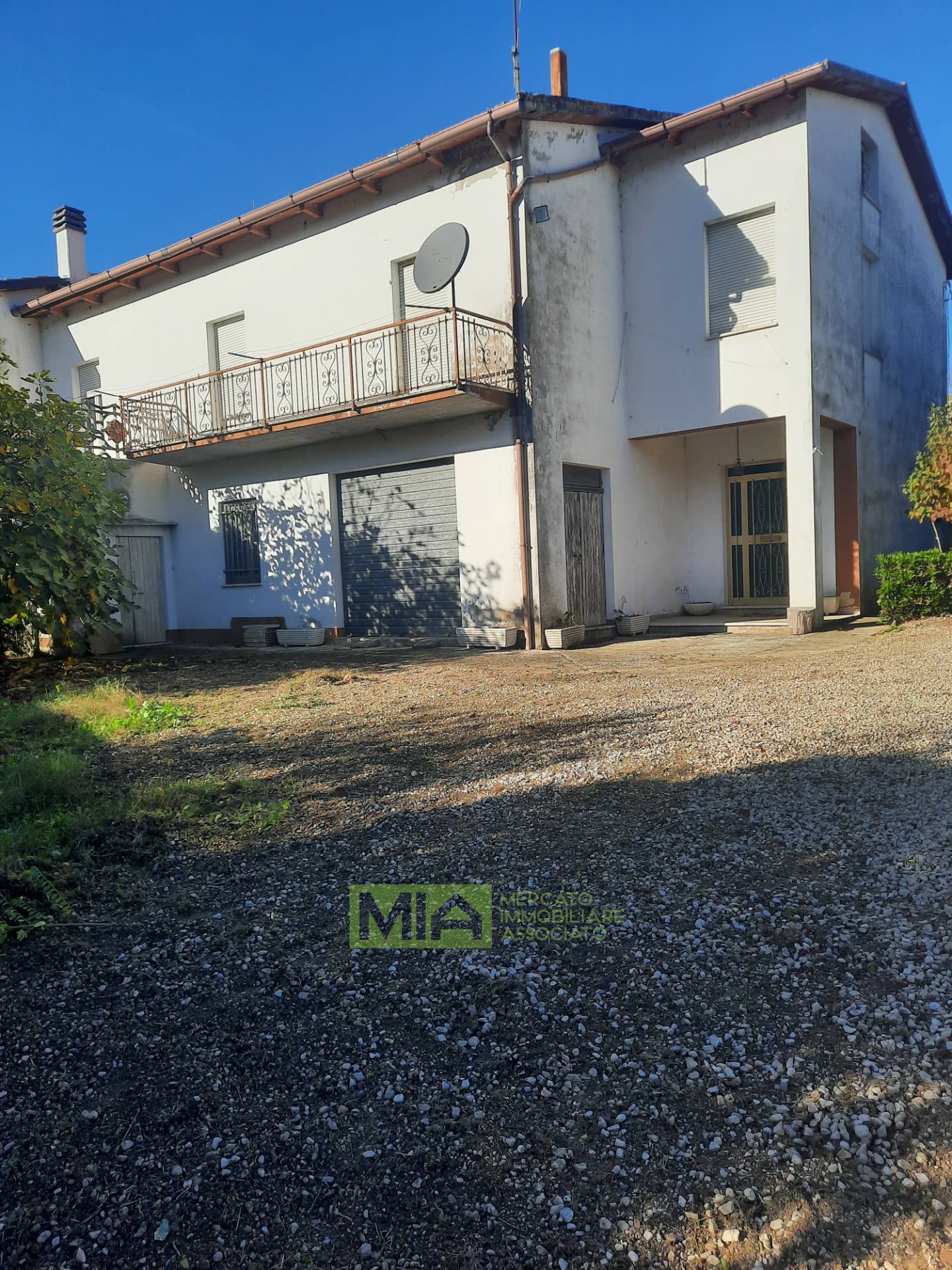 Casa singola in vendita a Carassai, Periferia