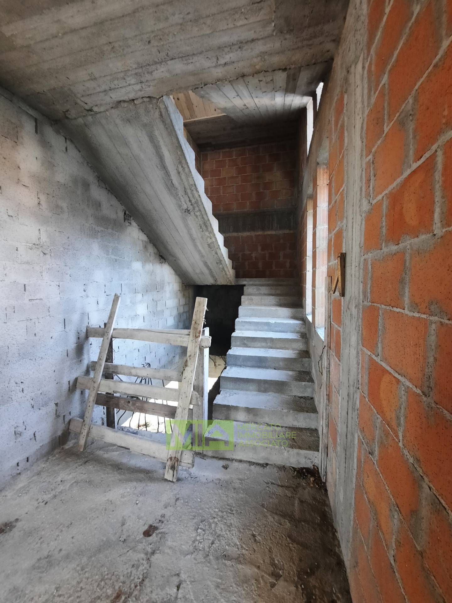 Casa cielo-terra in vendita a Montefiore dell'Aso