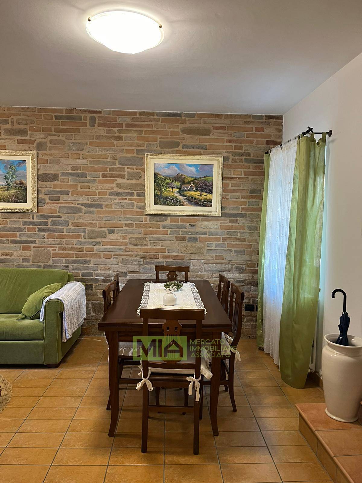 Casa singola in vendita a Monte Rinaldo, Centro