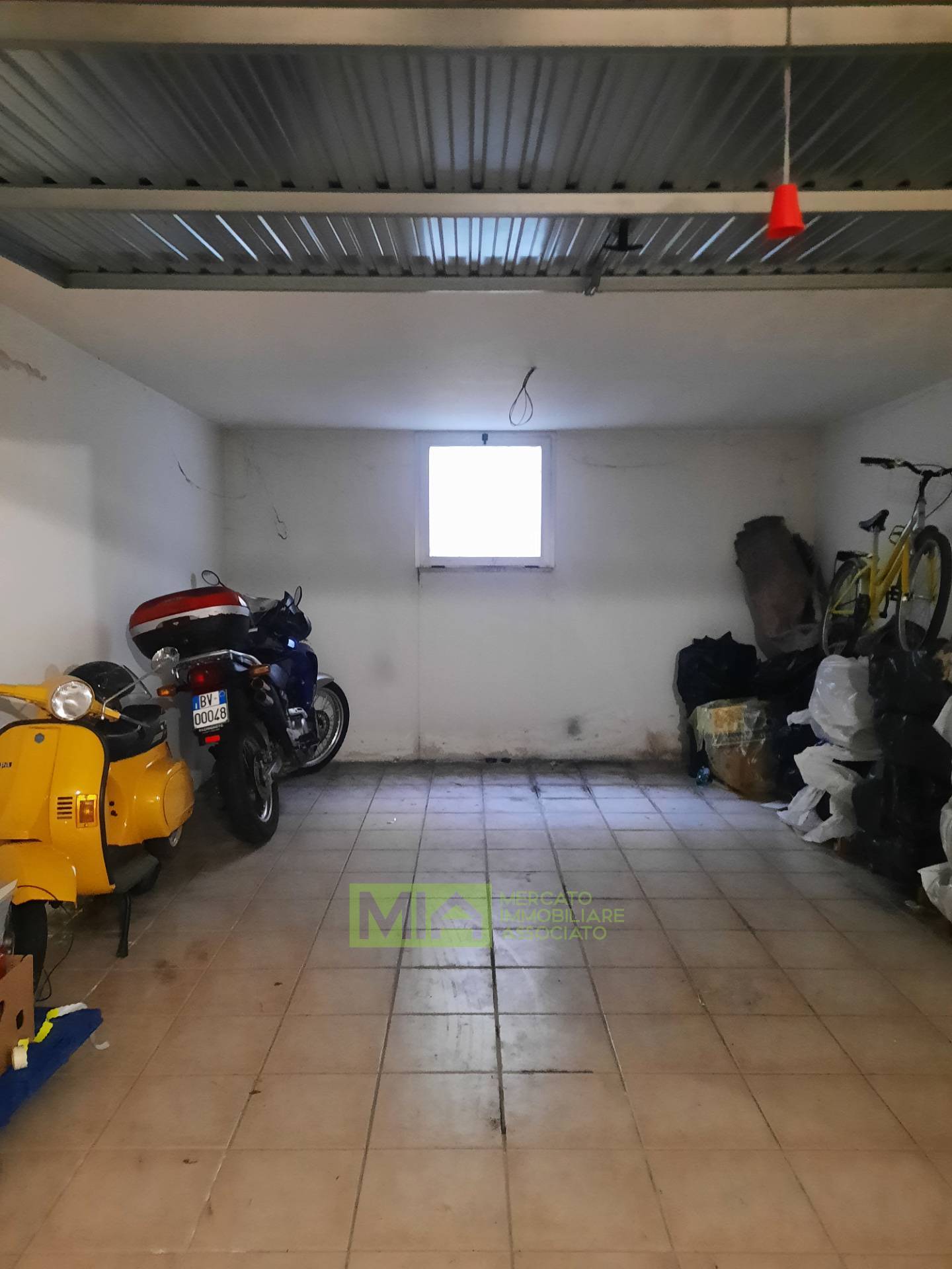 Rimessa in vendita a Altidona, Marina di Altidona