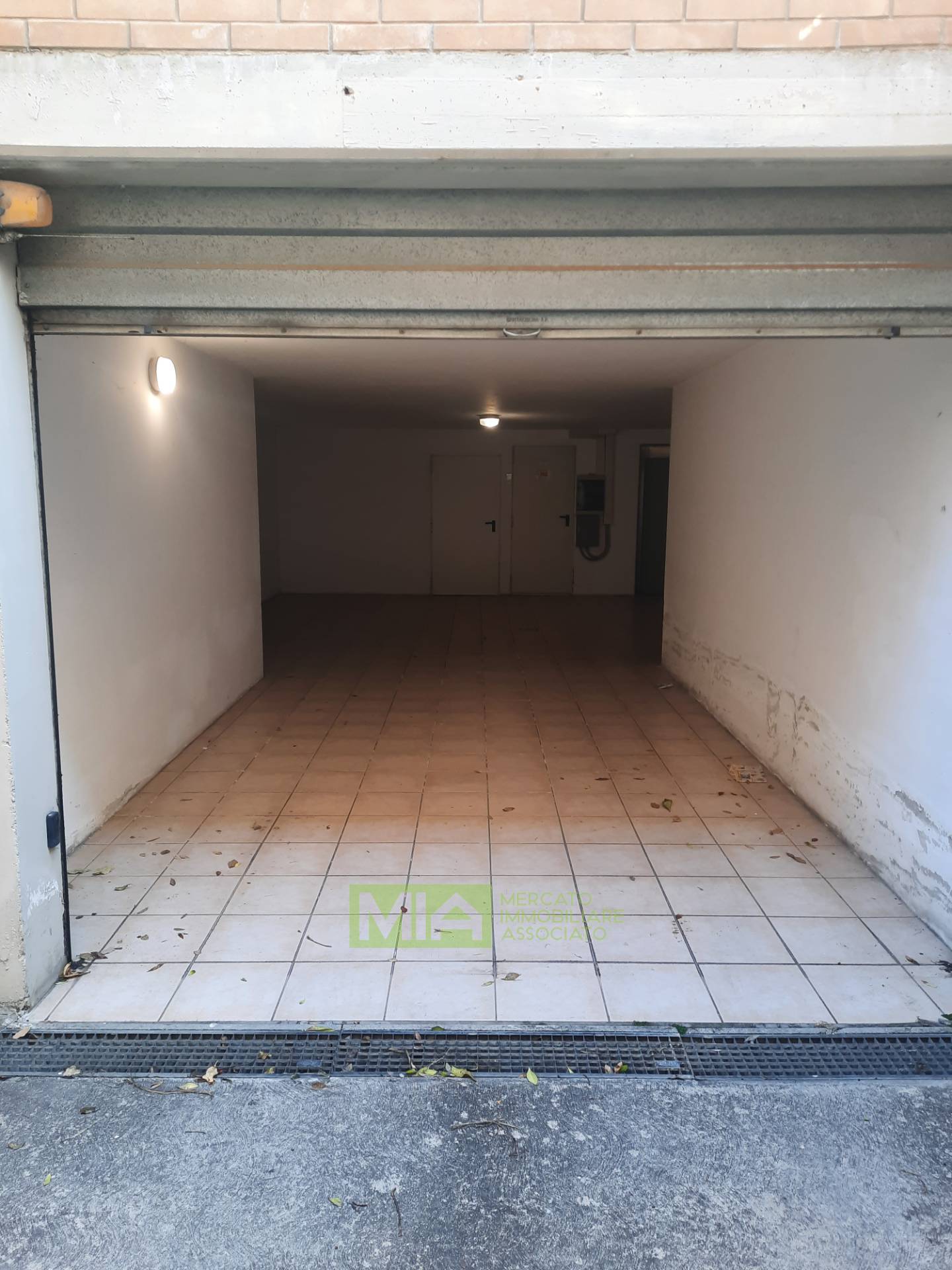 Rimessa in vendita a Altidona, Marina di Altidona