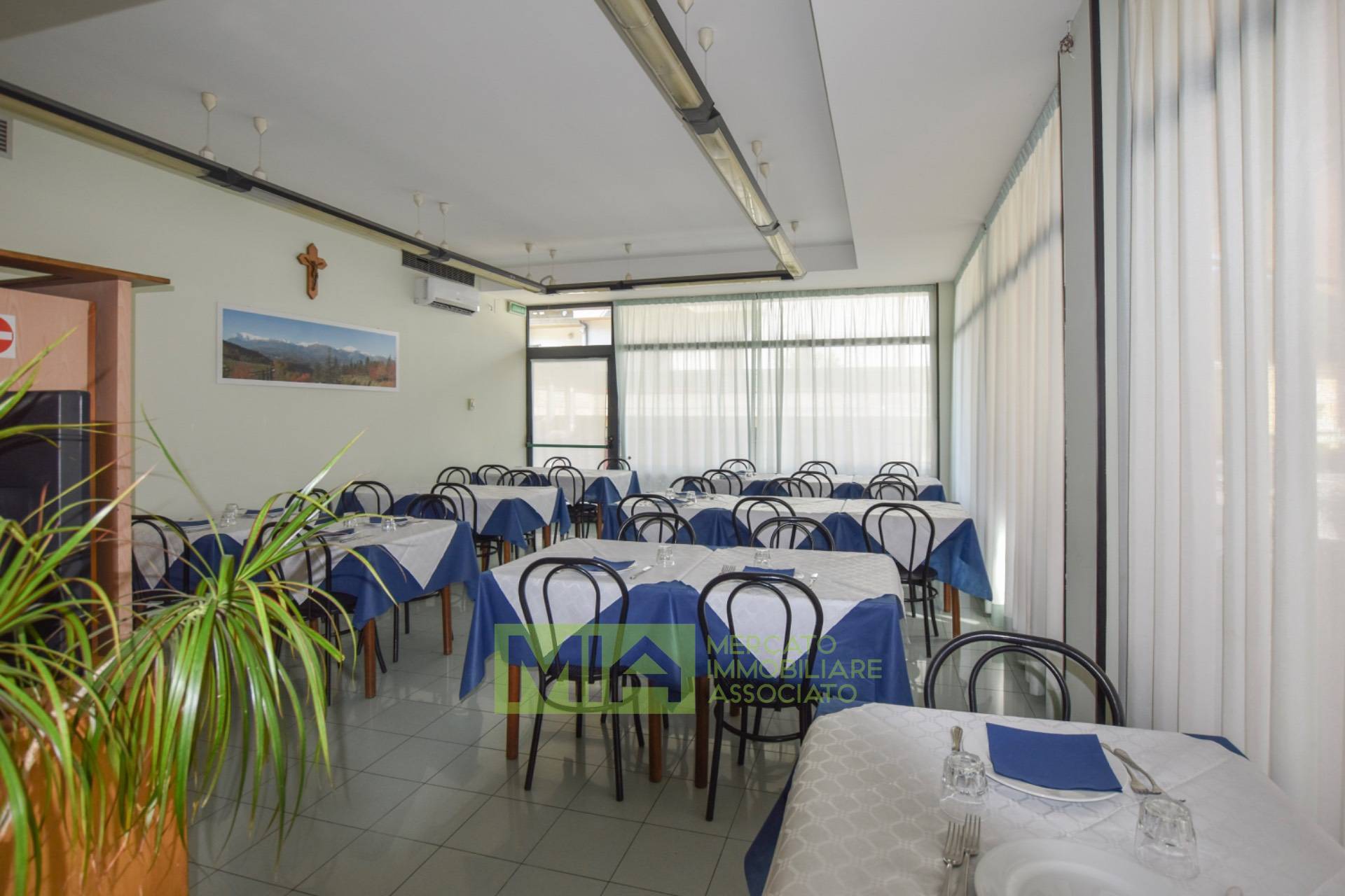 Attivit commerciale in vendita a Comunanza