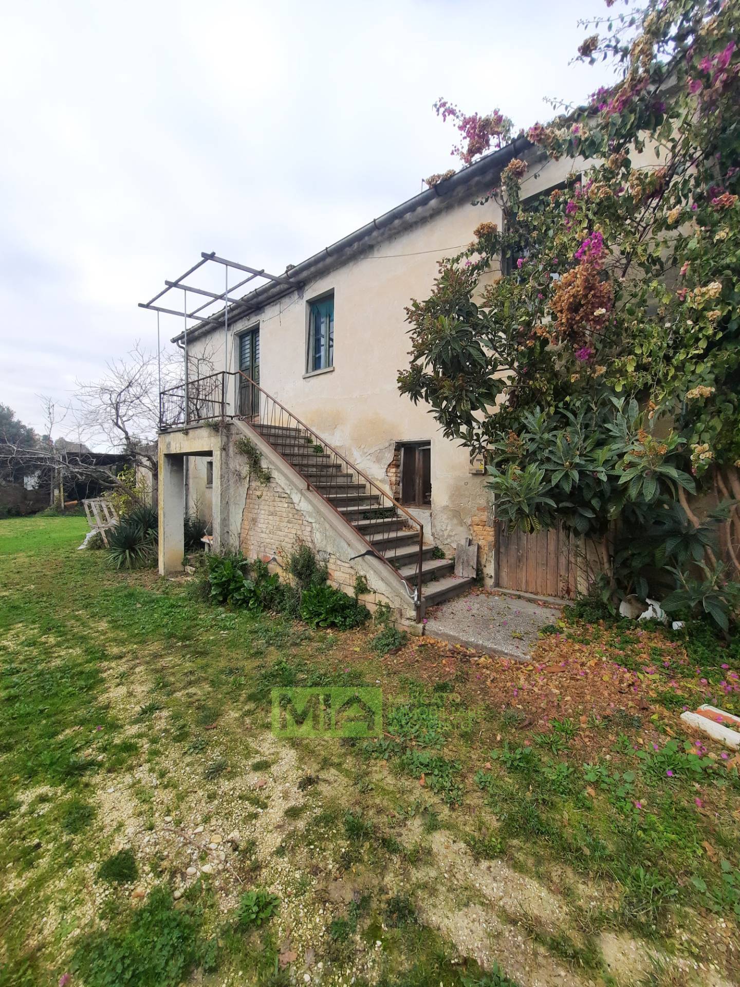 Casa colonica in vendita a Altidona, Campagna