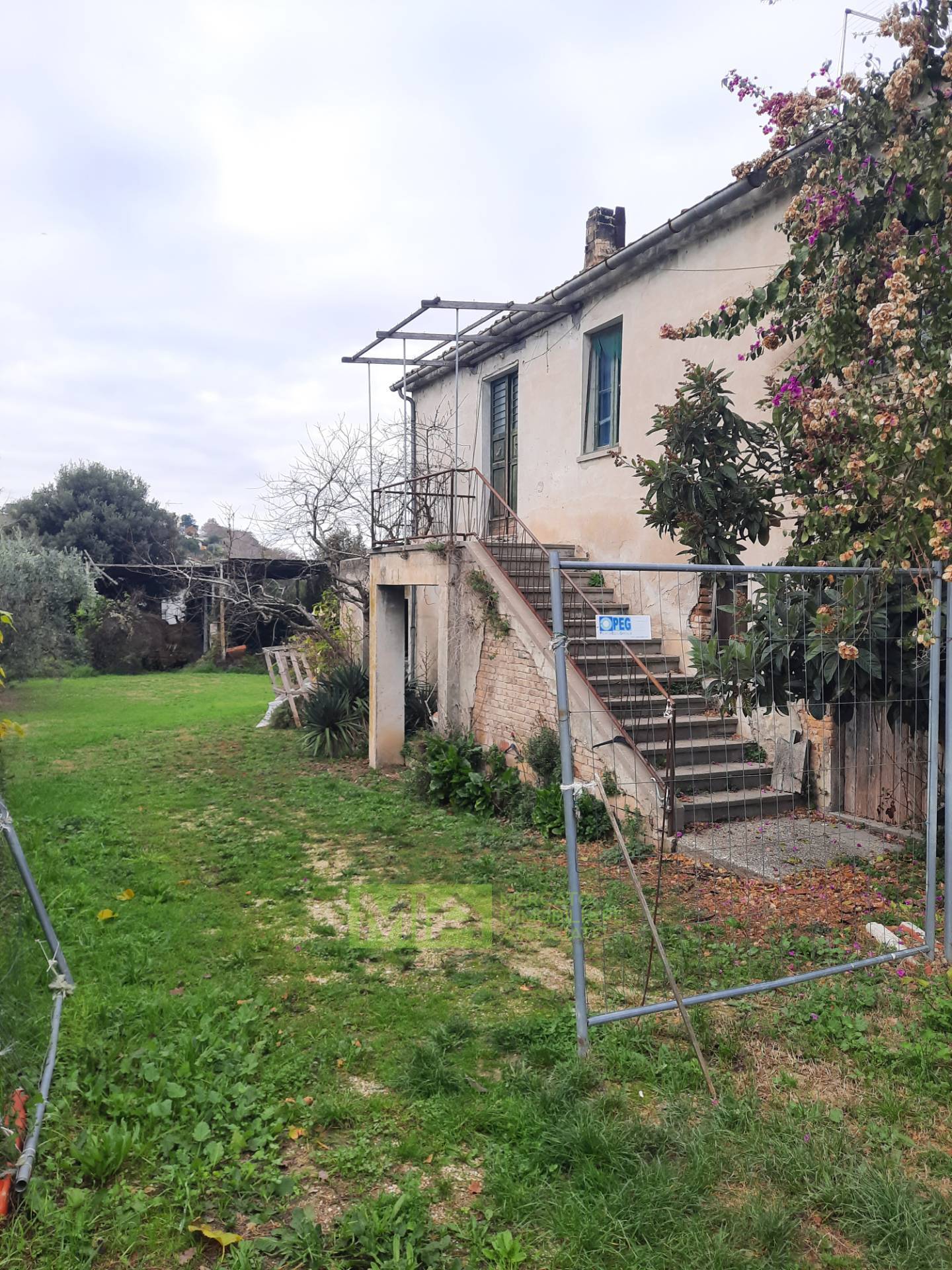 Casa colonica in vendita a Altidona, Campagna