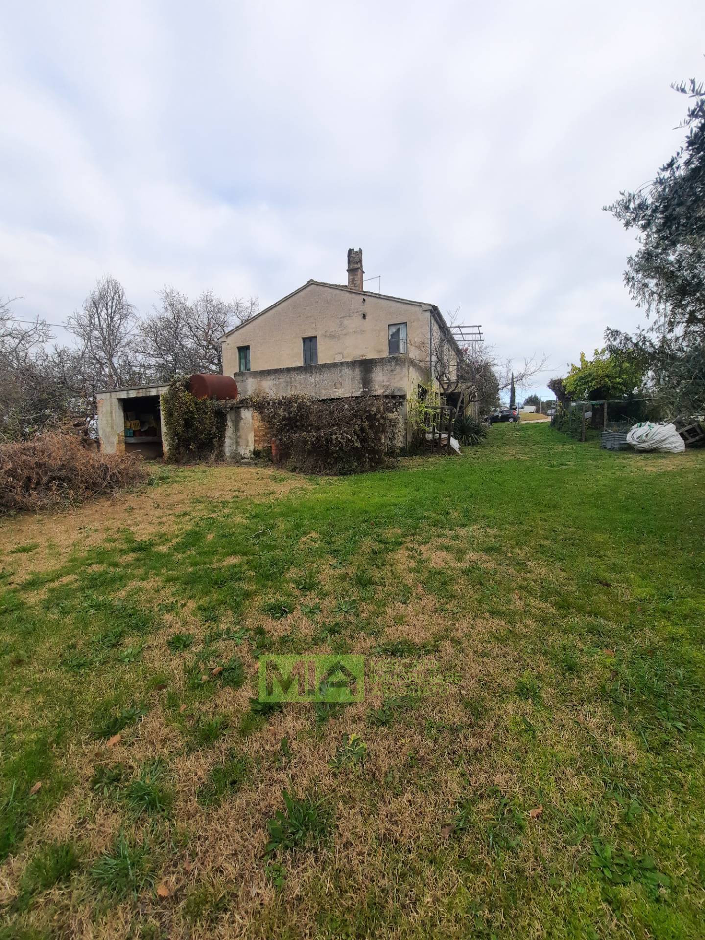 Casa colonica in vendita a Altidona, Campagna