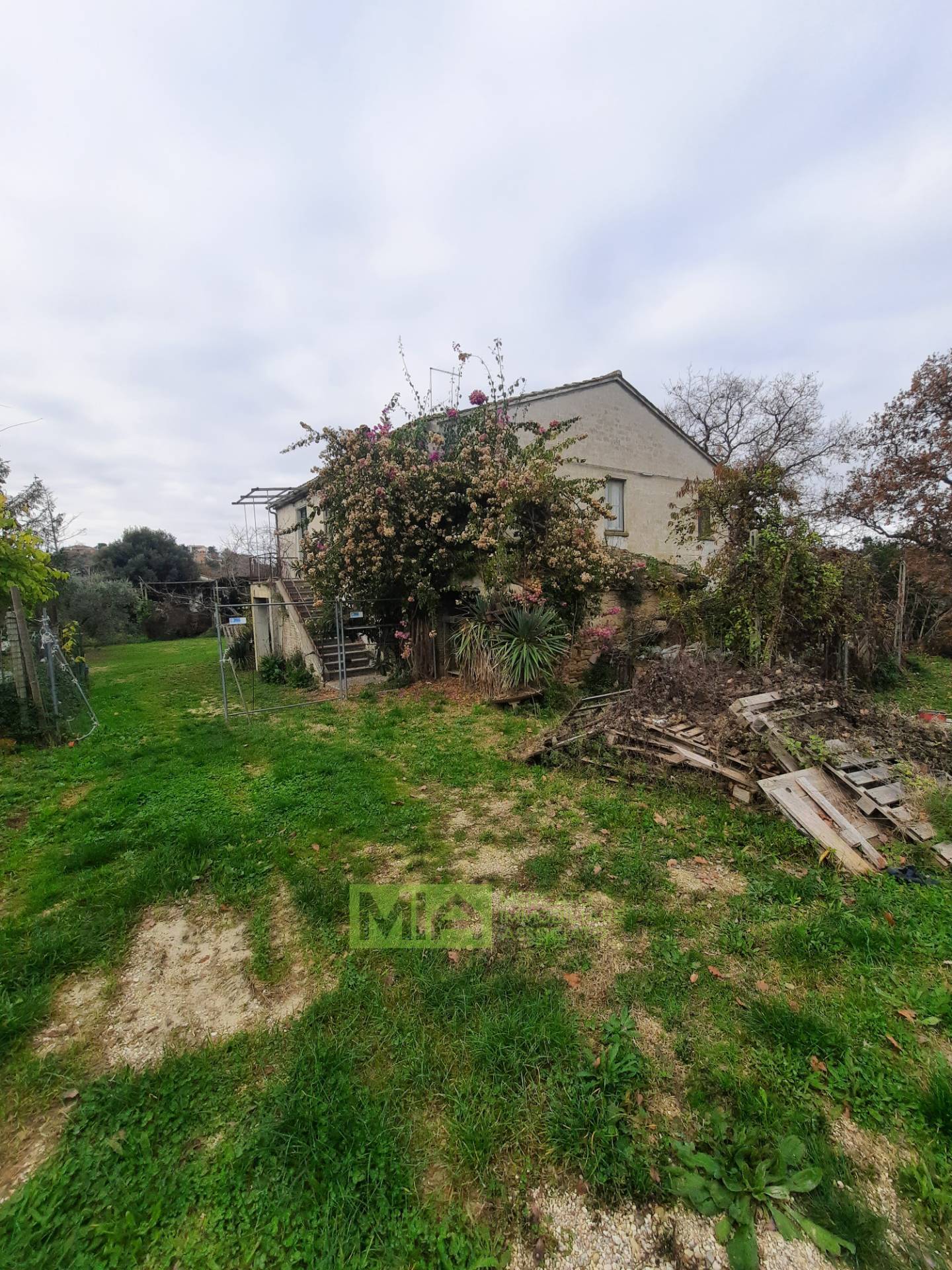 Casa colonica in vendita a Altidona, Campagna