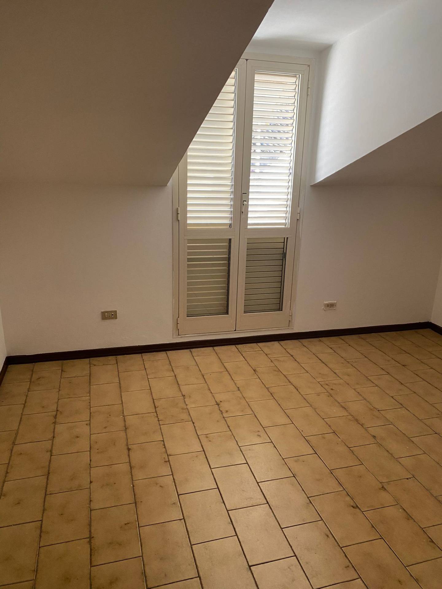 Mansarda in vendita a Comunanza, Centro