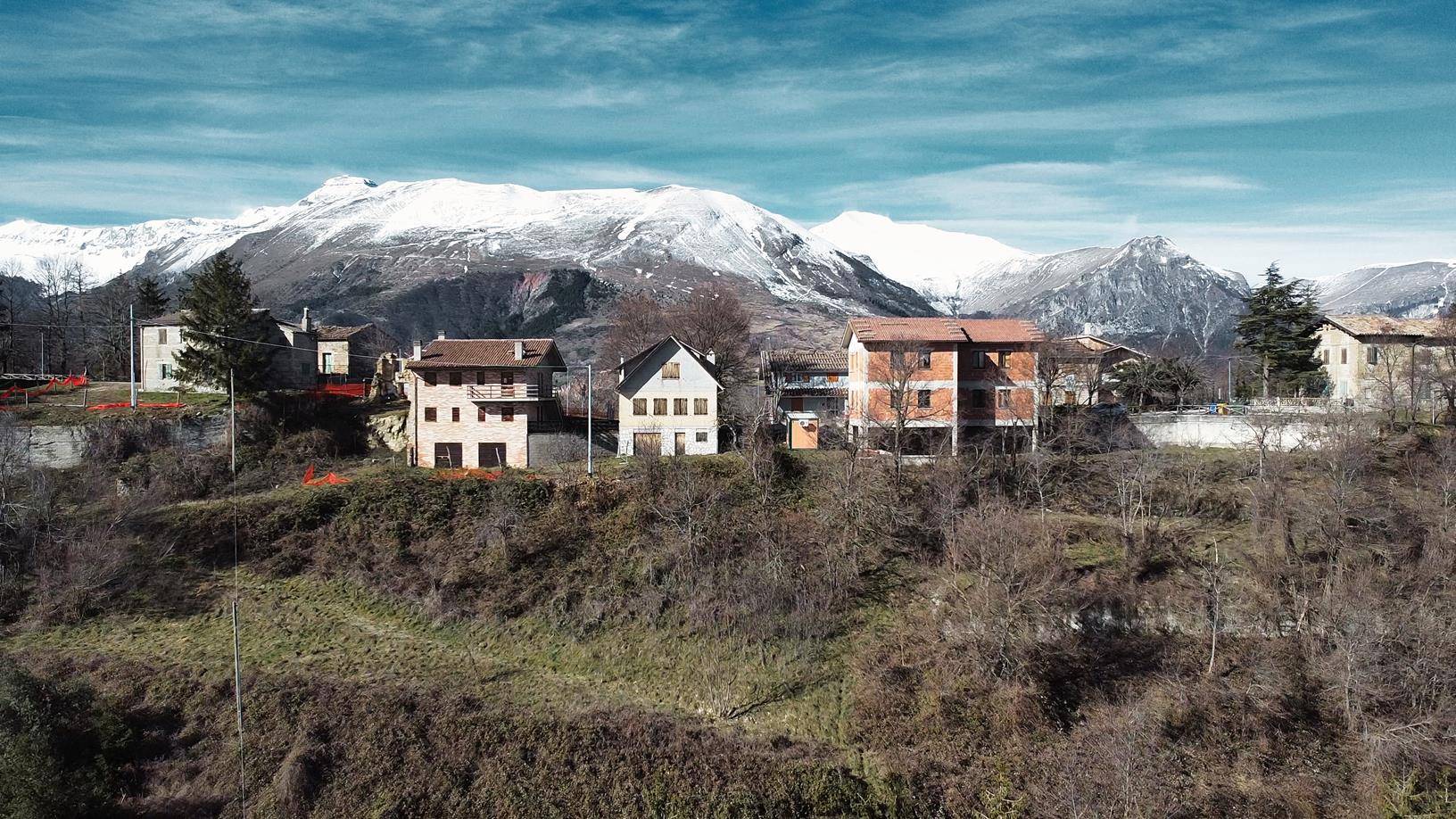 Casale in vendita a Montemonaco