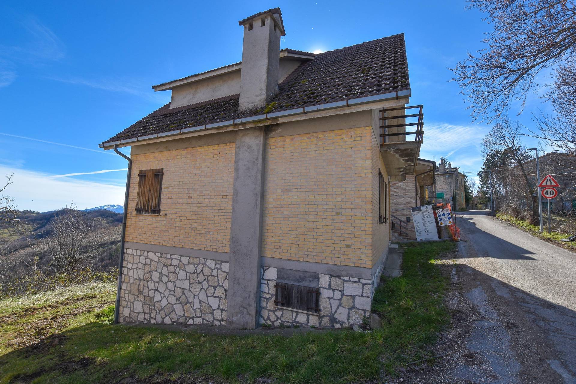 Casale in vendita a Montemonaco
