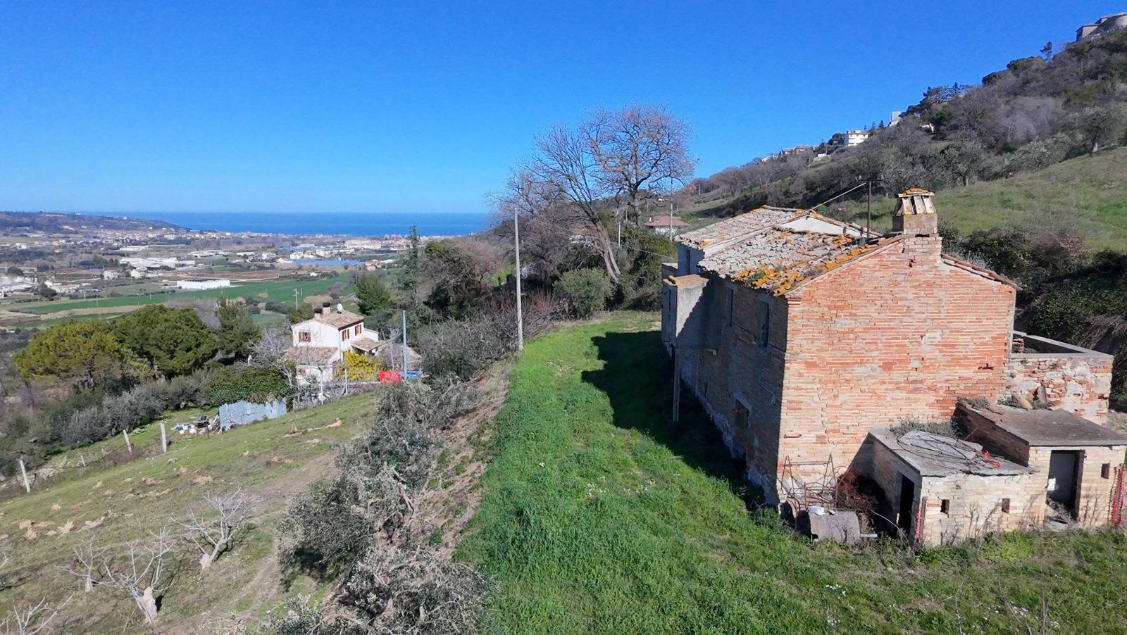 Casa colonica in vendita a Campofilone, Campagna
