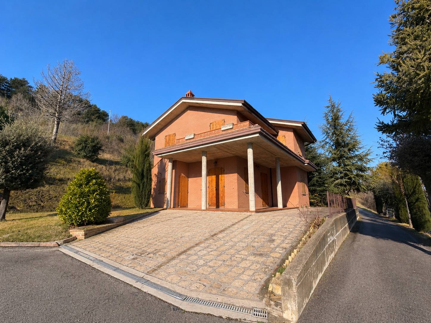 Casa singola in vendita a Montefalcone Appennino