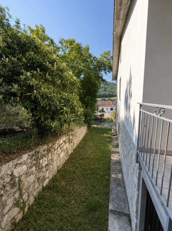 Casa singola in vendita a Comunanza, Campagna
