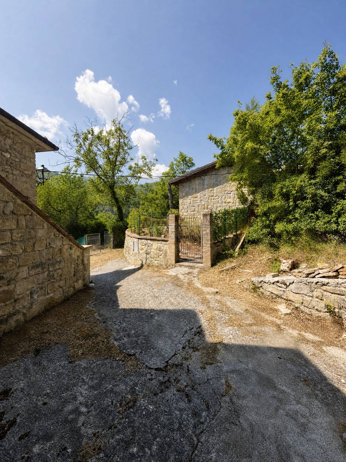 Casale in vendita a Montegallo