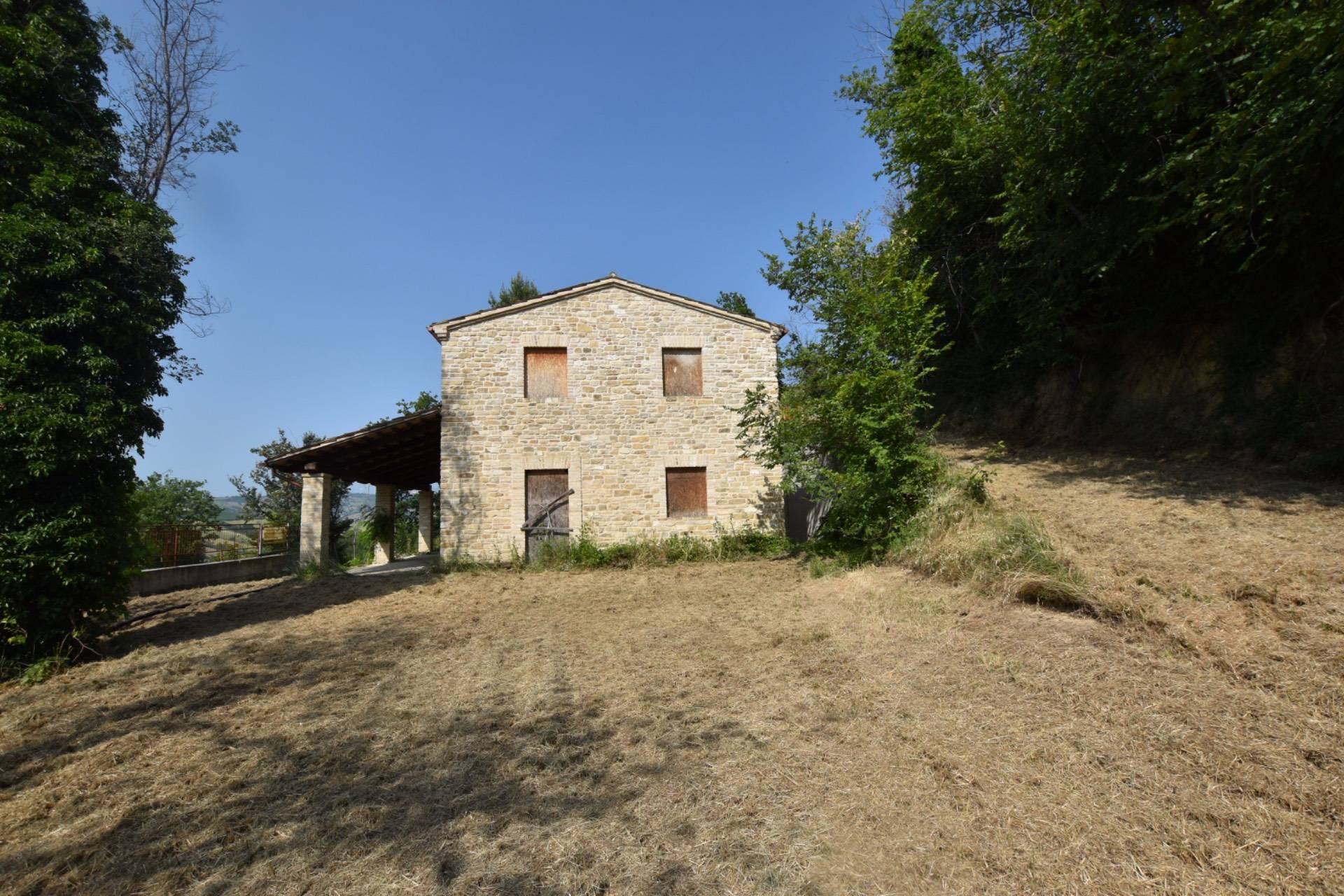 Casa cielo-terra in vendita a Montelparo, Campagna