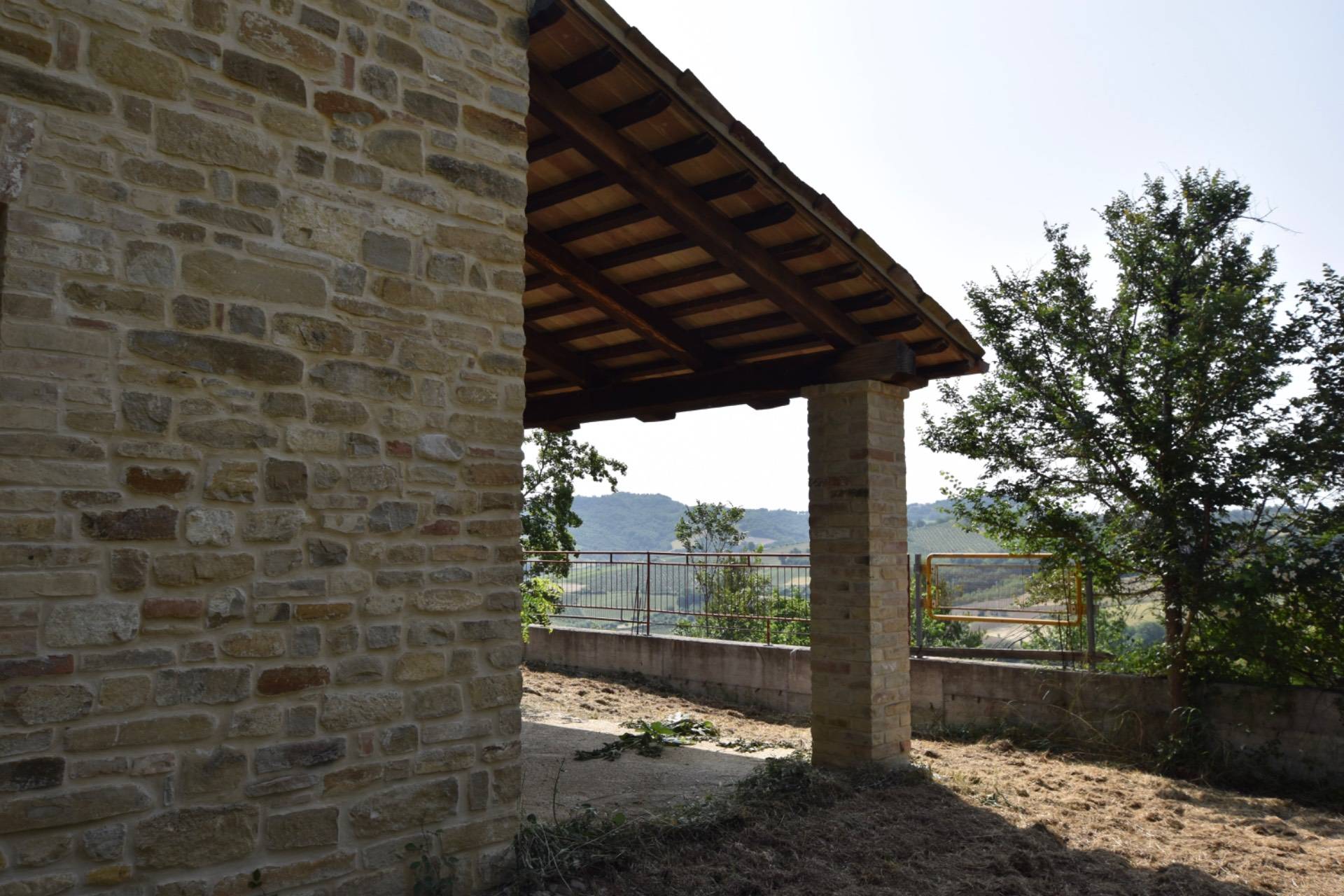 Casa cielo-terra in vendita a Montelparo, Campagna