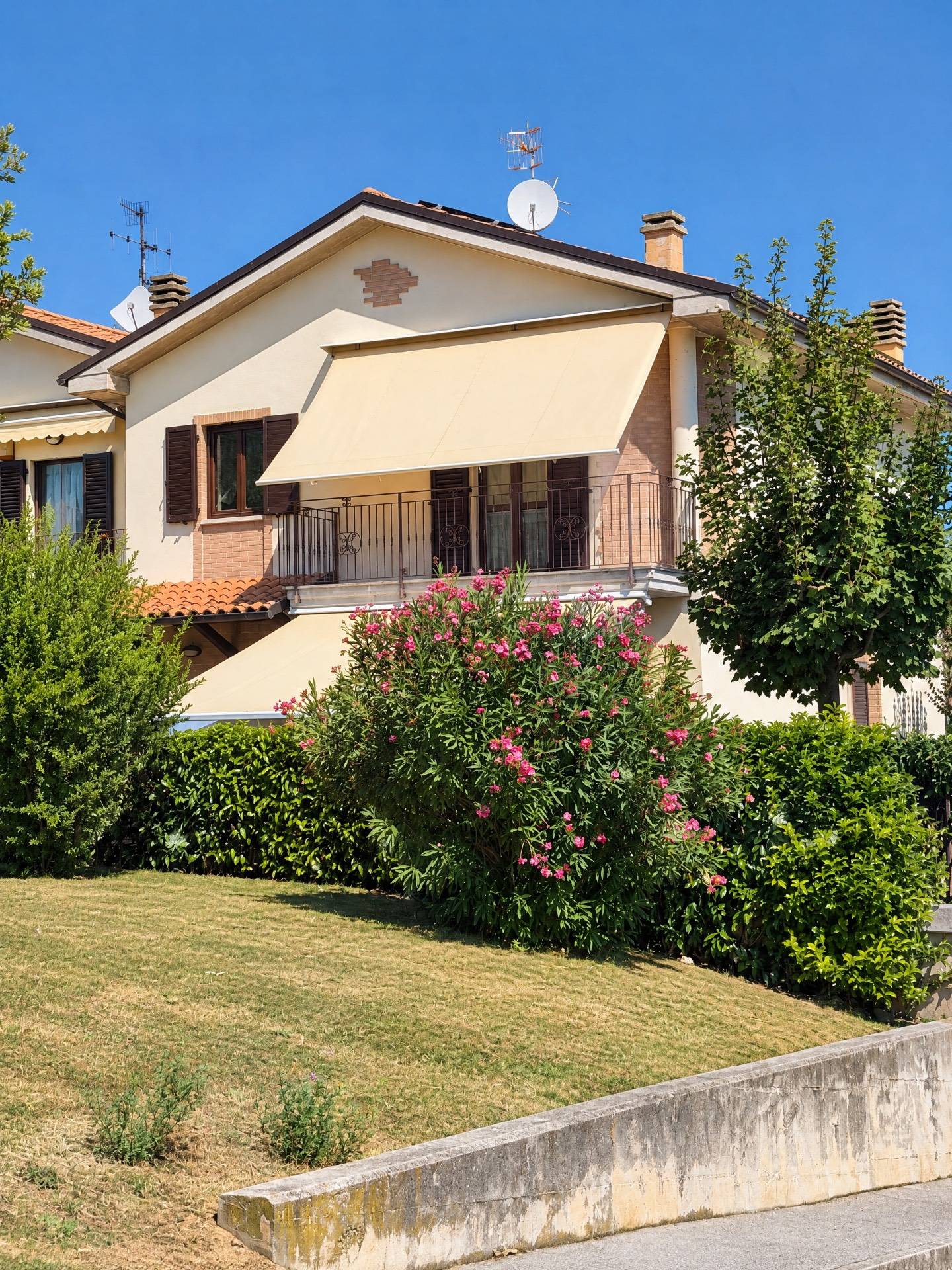 Villette a schiera in vendita a Comunanza