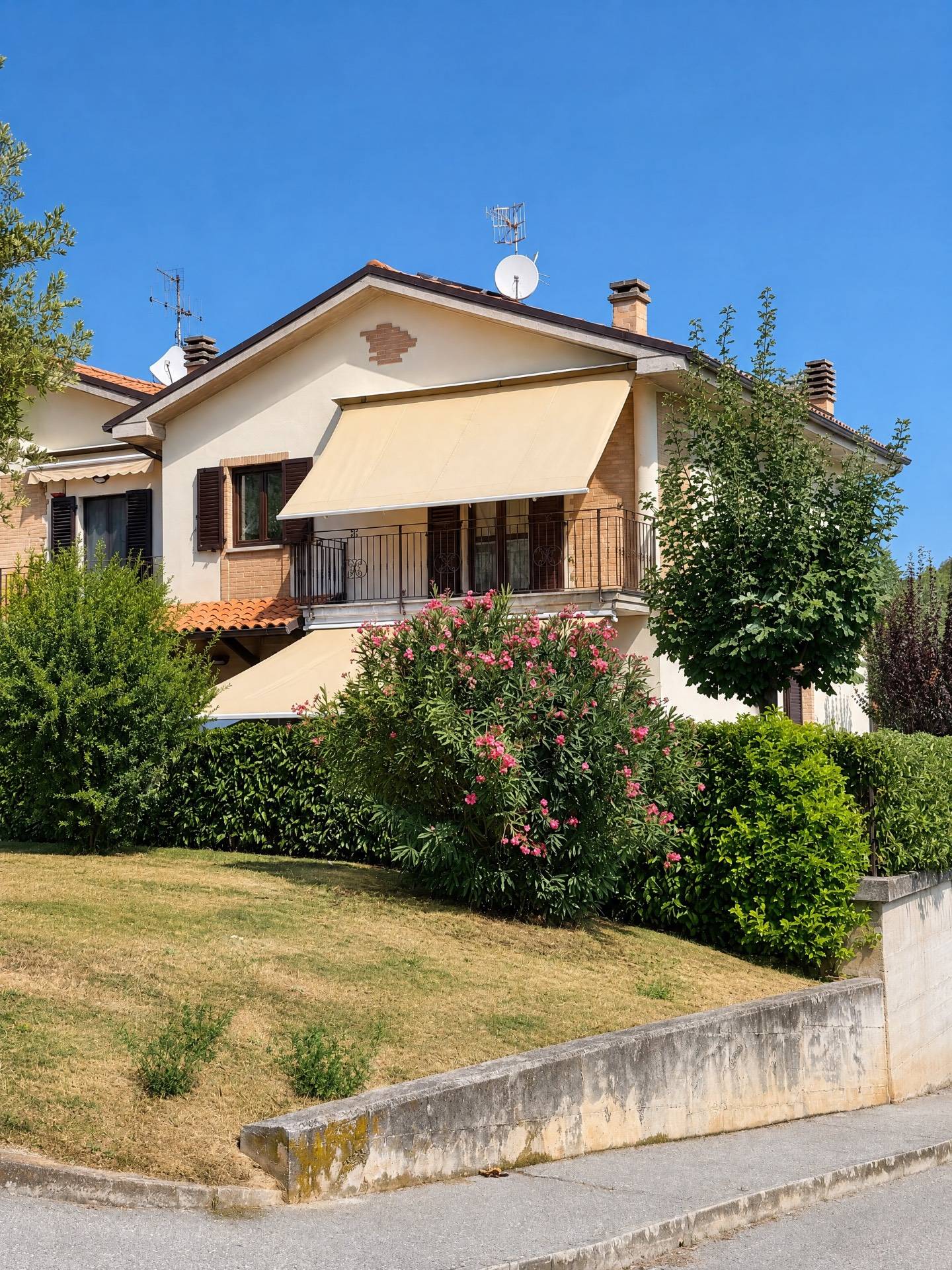Villette a schiera in vendita a Comunanza