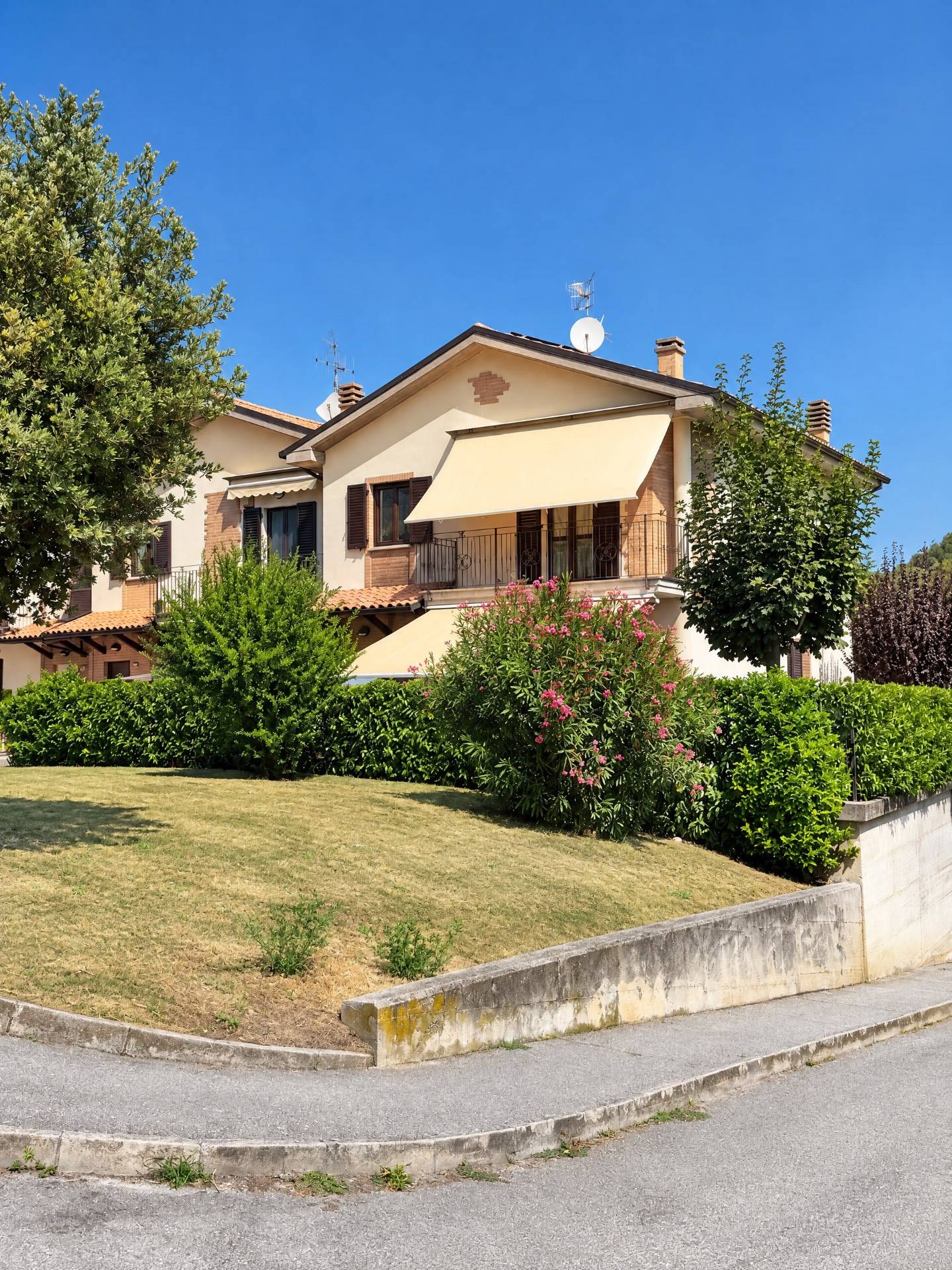 Villette a schiera in vendita a Comunanza