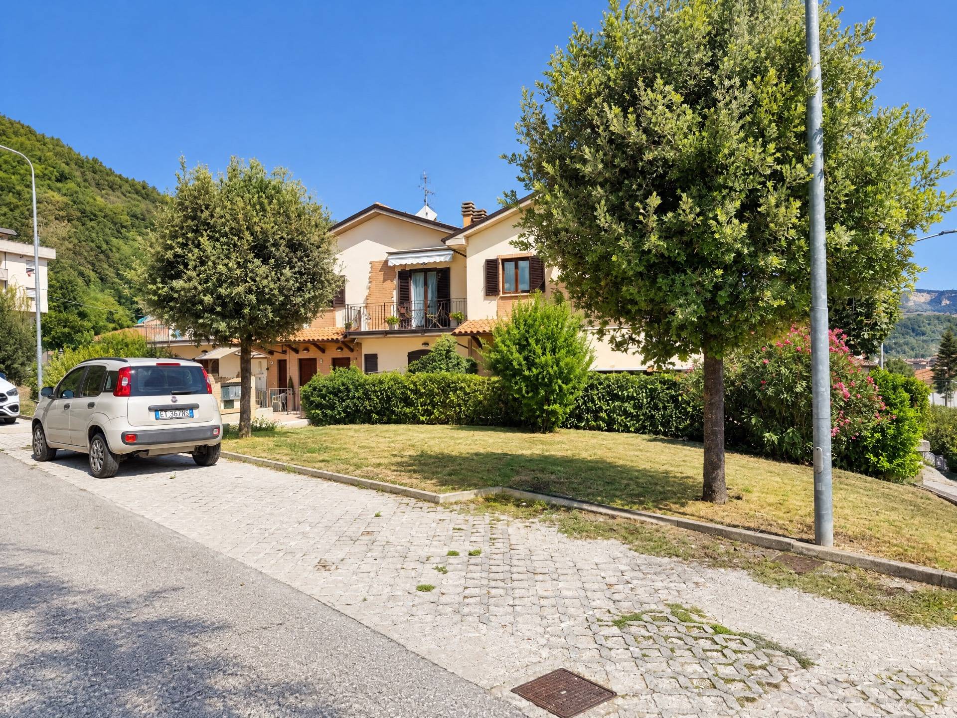 Villette a schiera in vendita a Comunanza