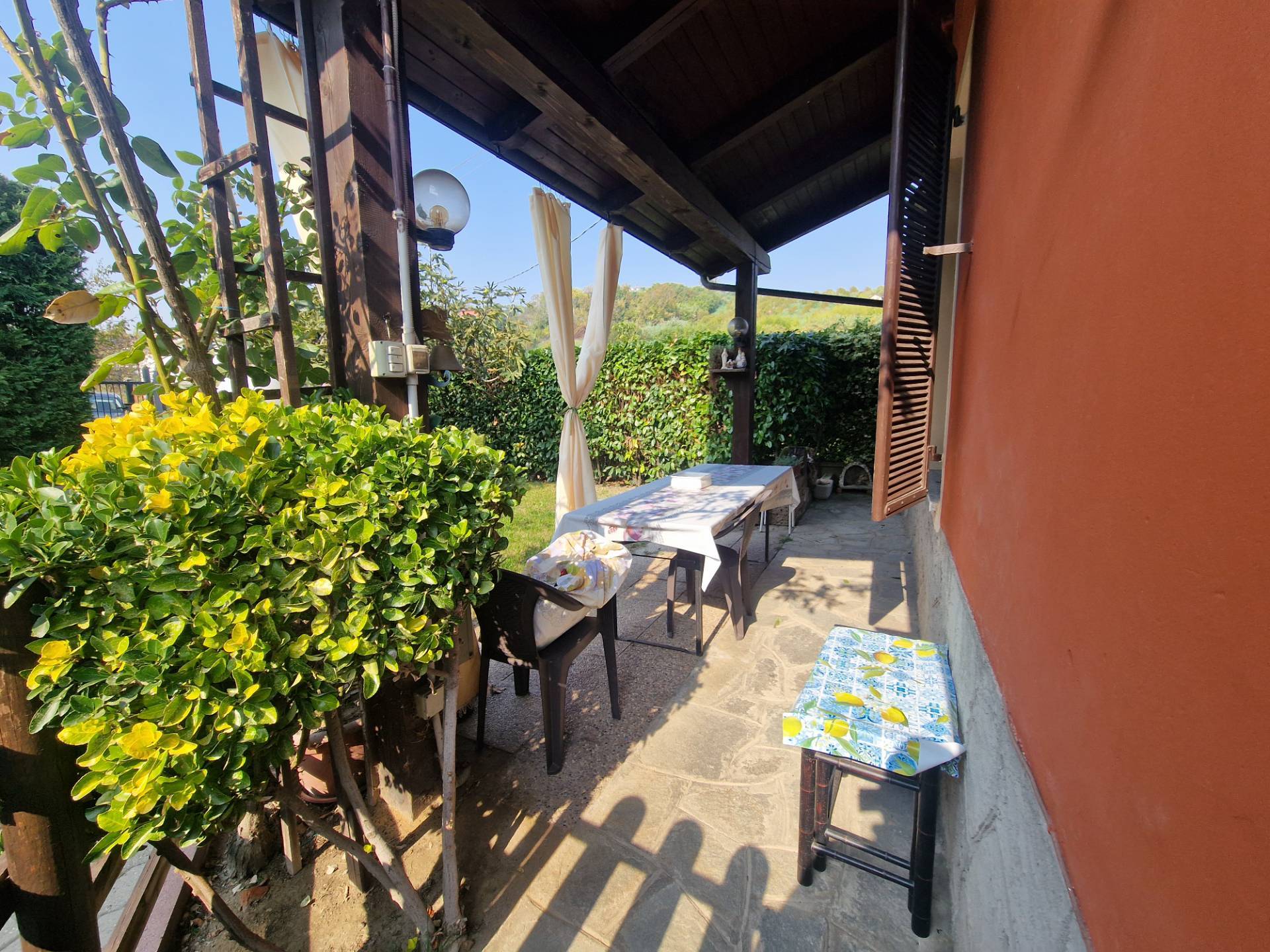 Casa Bifamiliare in vendita a Bra