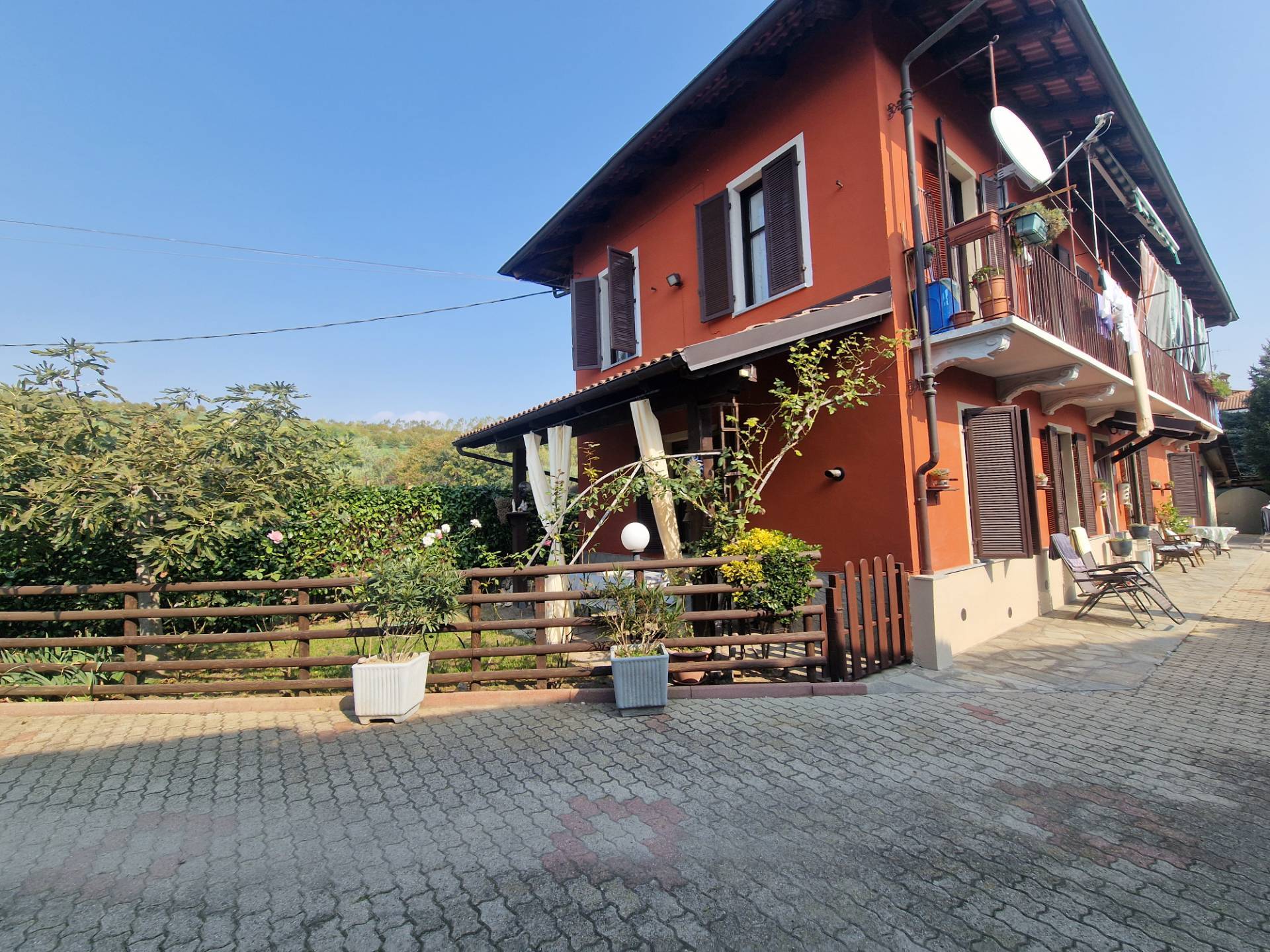 Casa Bifamiliare in vendita a Bra