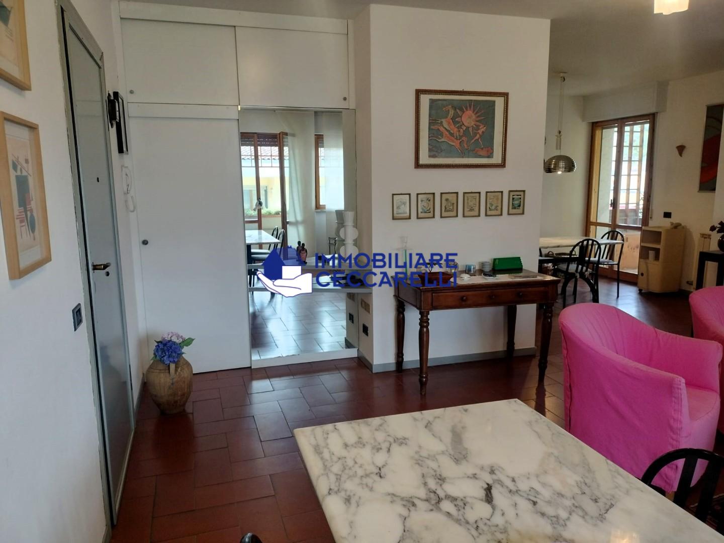 Quadrilocale vista mare, Massa mirteto