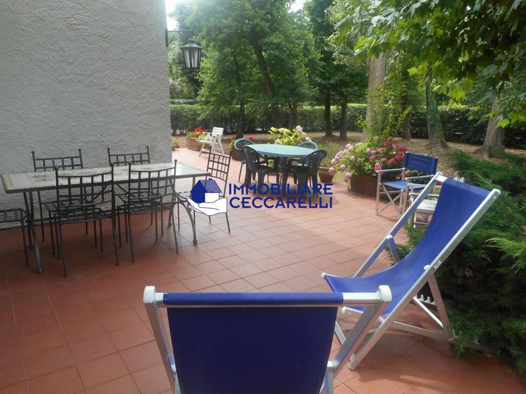 Villa arredata in affitto, Massa ronchi