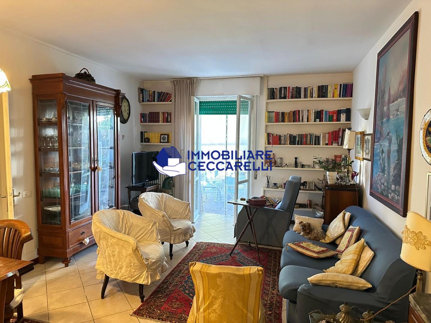 Trilocale arredato in affitto, Massa ronchi