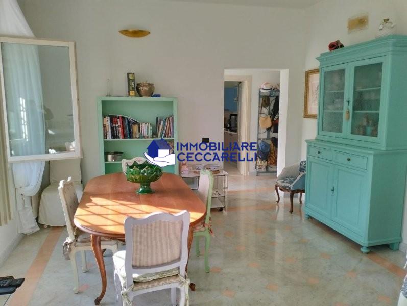 Appartamento con giardino, Massa ronchi