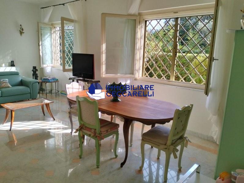 Appartamento con giardino, Massa ronchi